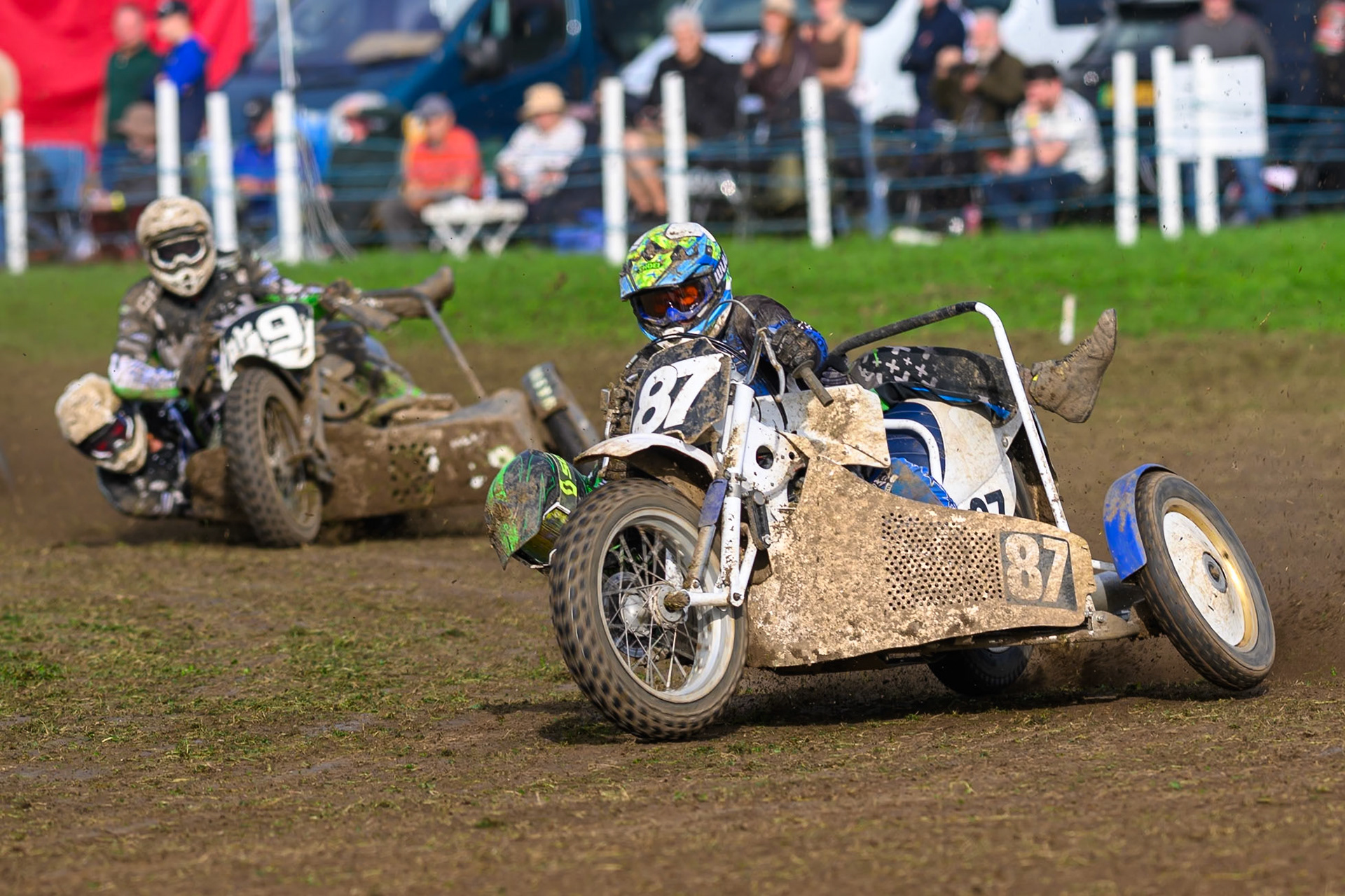 British Masters 1000cc Sidecars: Rob Bradley/Billy Winterburn (87) leading Gareth Winterburn/Frankie Courtney (49) during the British Masters Grasstrack Championship at Lower Marsh Farm, Much Hoole, Preston in Lancashire, England on Sunday 13th September 2026. (Photo: Ian Charles | MI News)