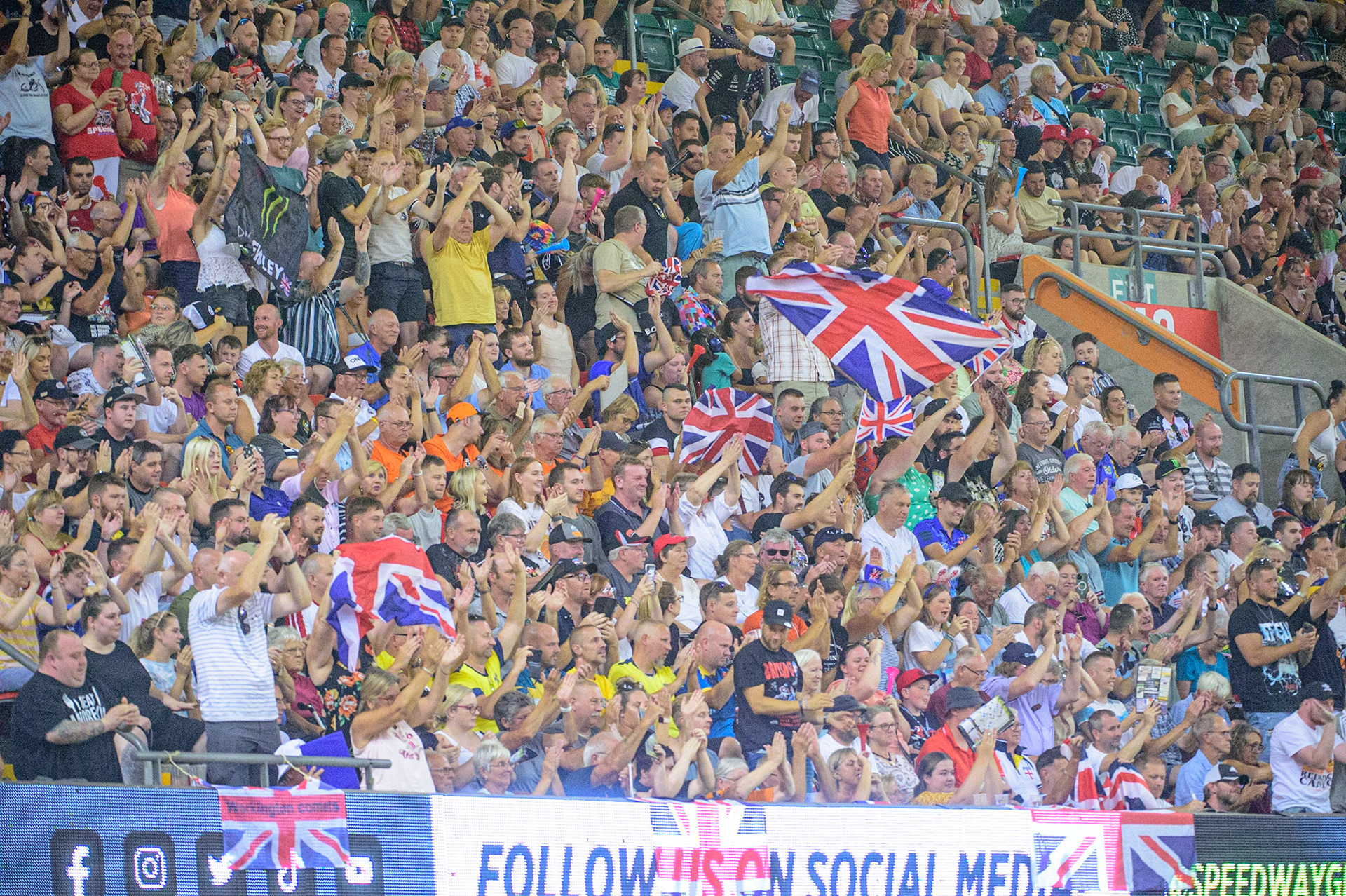 The fans cheer Dan Bewley’s heat win during the FIM  Speedway Grand Prix of Great Britain at the Principality Stadium, Cardiff on Saturday 13th August 2022. (Credit: Ian Charles | MI News