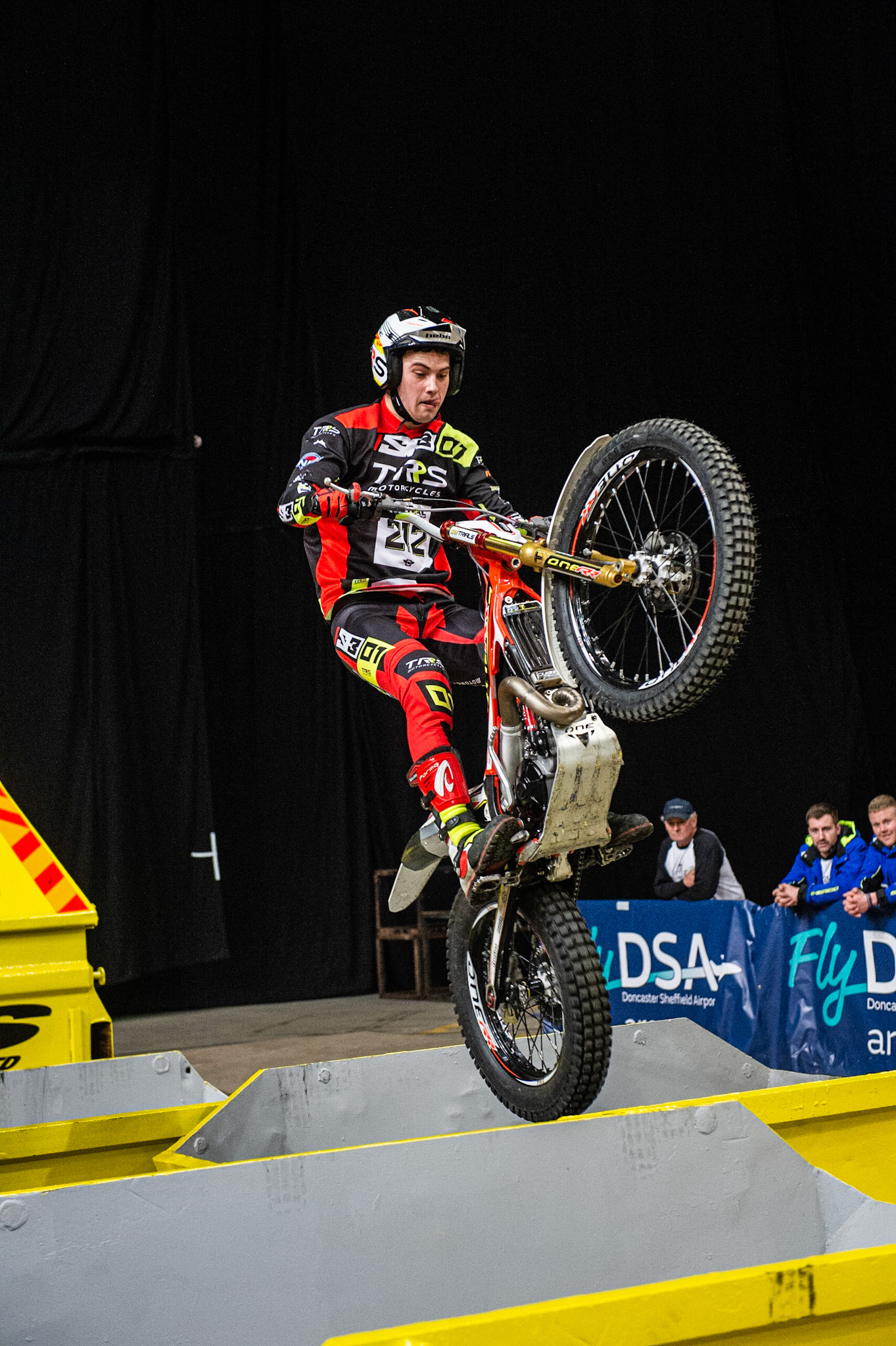 SHEFFIELD, ENGLAND  - DECEMBER 28TH   Toby Martyn, UK (Beta) on the final section of the Final during the 25th Anniversary Sheffield Indoor Trial at the FlyDSA Arena, Sheffield on Saturday 28th December 2019. (Credit: Ian Charles | MI News)