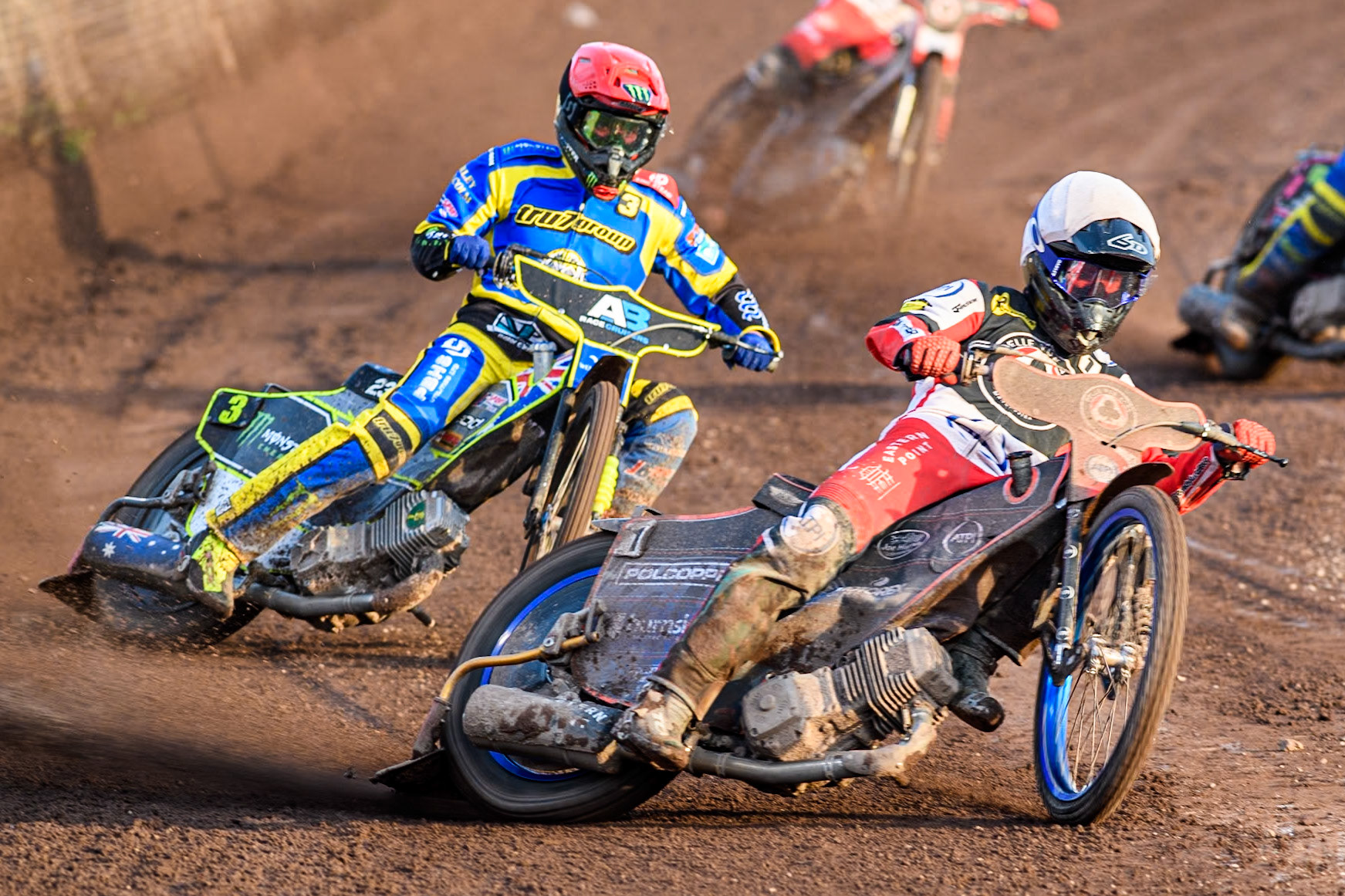 Belle Vue Aces' Brady Kurtz  in White leading Sheffield Tigers' Chris Holder  in Red during the Premiership KO Cup Quarter Final, 2nd Leg match between Sheffield Tigers and Belle Vue Aces at Owlerton Stadium, Sheffield on Thursday 9th May 2024. (Photo: Ian Charles | MI News)