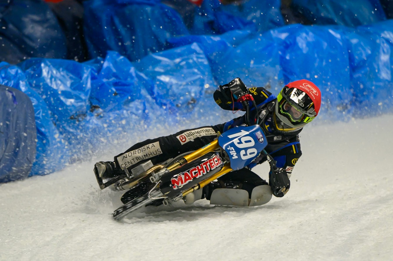 Martin Haarahiltunen (199) of Sweden in action during the Ice Speedway Gladiators World Championship Final 1 at Max-Aicher-Arena, Inzell on Saturday 14th March 2026. (Photo: Ian Charles | MI News)