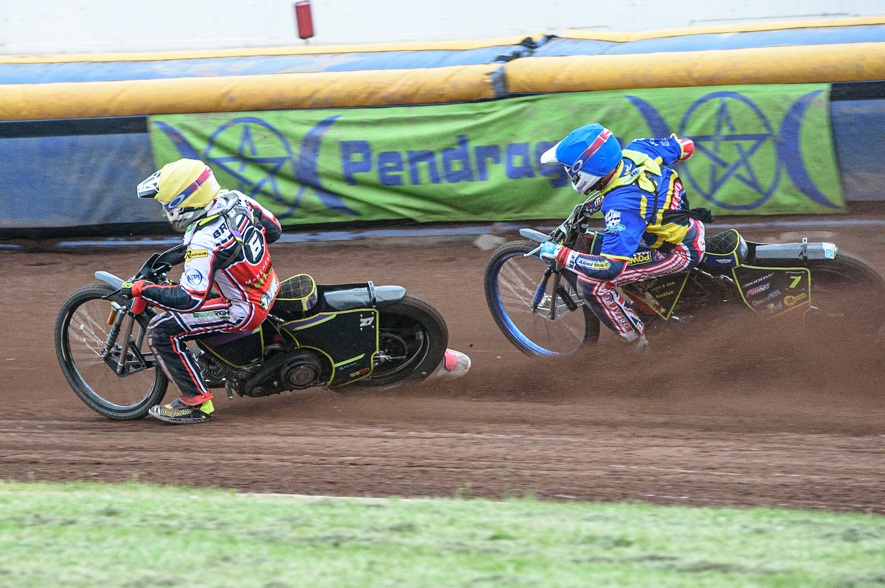 SHEFFIELD, UK. JULY 1ST     Tom Brennan  (Yellow) leads Anders Rowe  (Blue) during the SGB Premiership match between Sheffield Tigers and Belle Vue Aces at Owlerton Stadium, Sheffield on Thursday 1st July 2021. (Credit: Ian Charles | MI News)