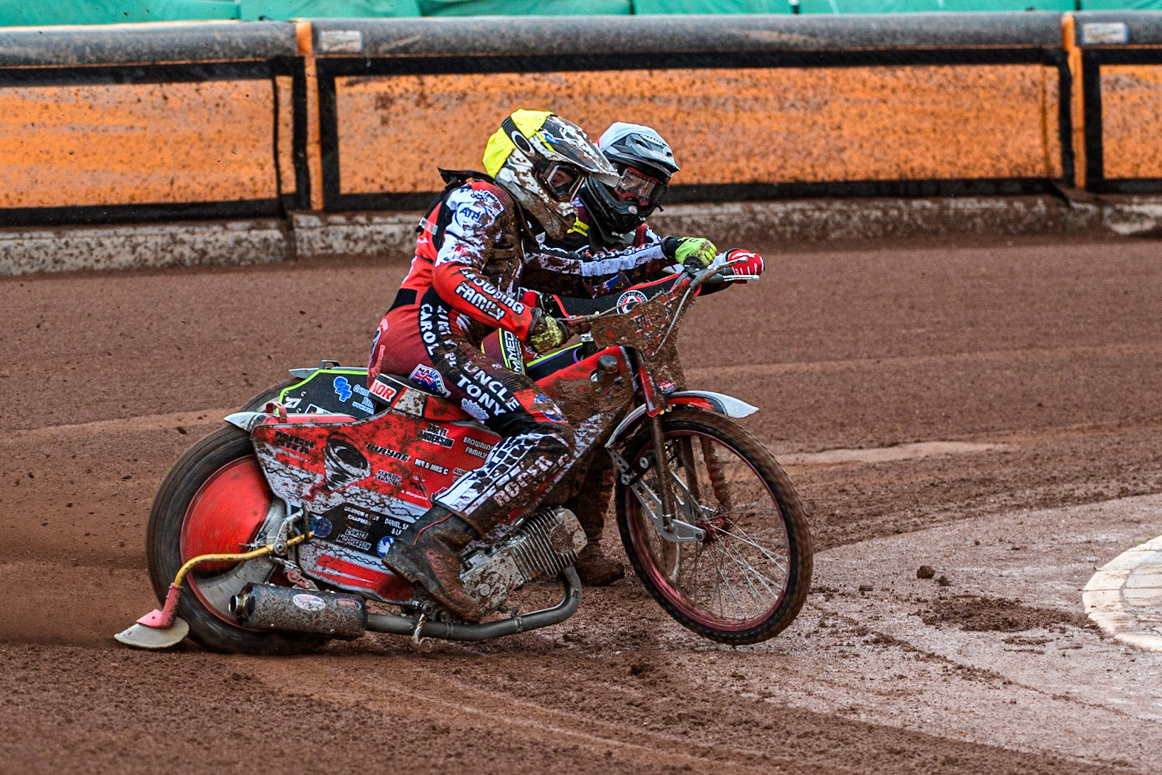 Connor Bailey (Yellow) locks up and falls ahead of team mate Tom Brennan (White) during the Sports Insure Premiership match between Wolverhampton Wolves and Belle Vue Aces at Monmore Green Stadium, Wolverhampton on Monday 10th July 2023. (Photo: Ian Charles | MI News)