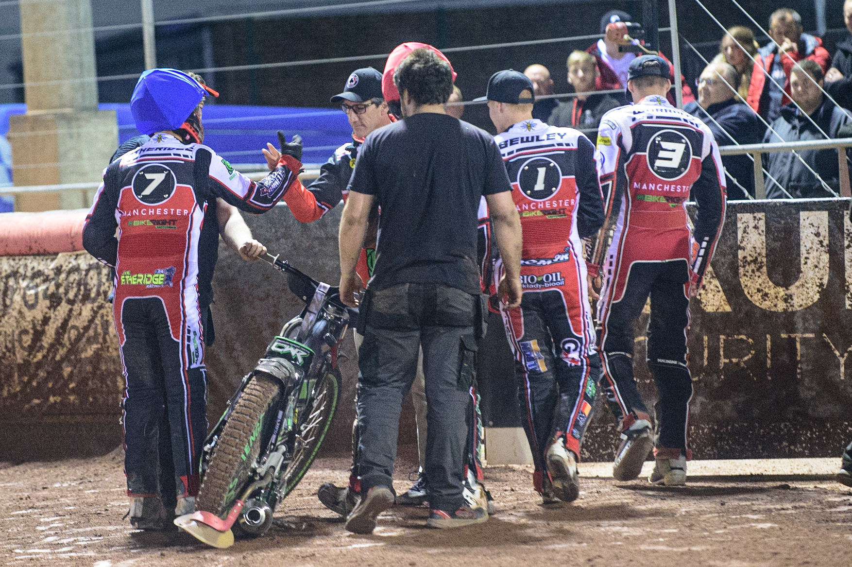MANCHESTER, UK. OCT 7TH  Jye Etheridge   is congratulated by his team after his vital second place during the SGB Premiership Play off Semi-Final Second Leg between Belle Vue Aces and Sheffield Tigers at the National Speedway Stadium, Manchester on Thursday 7th October 2021. (Credit: Ian Charles | MI News)