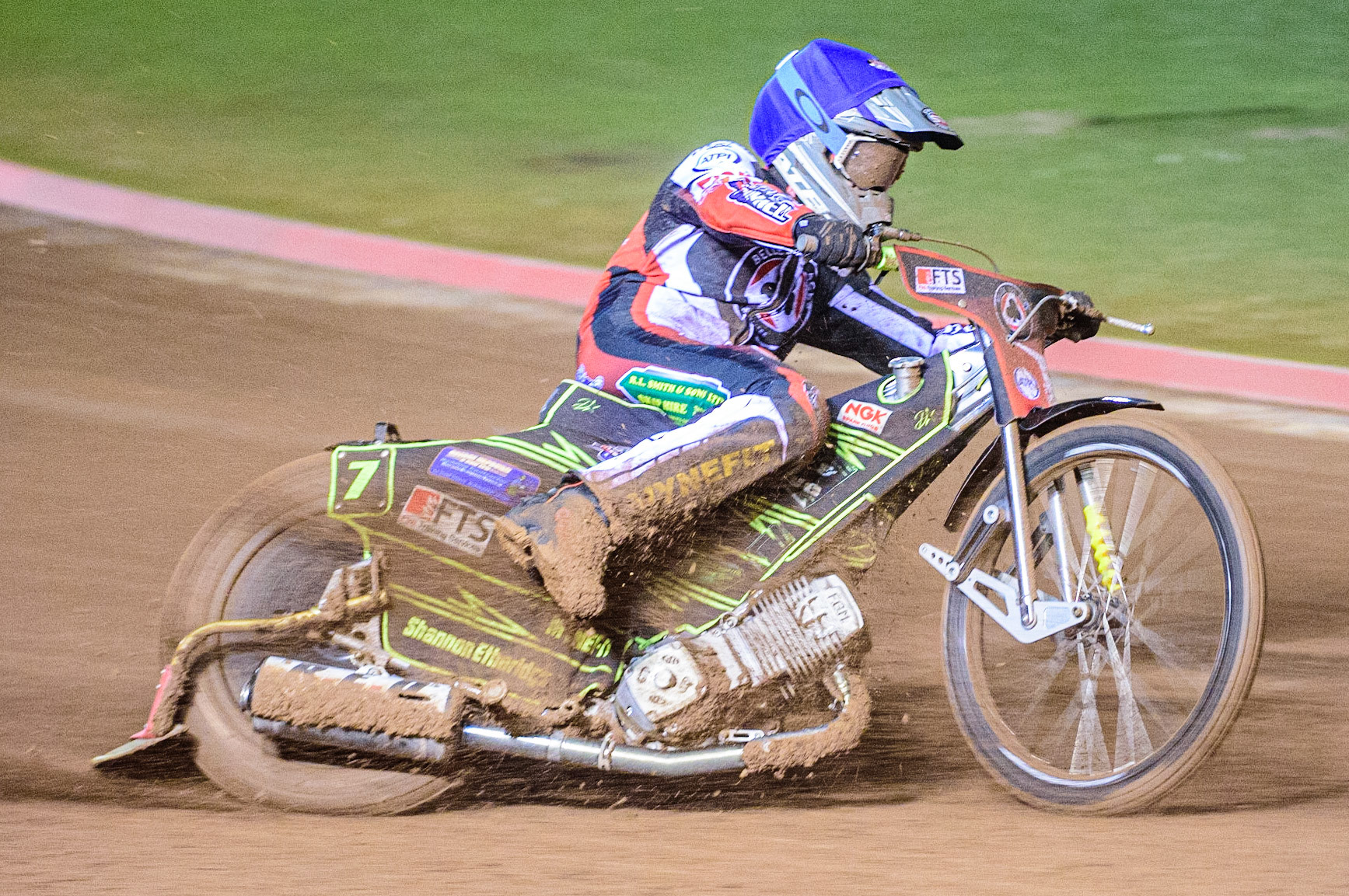 Jye Etheridge  in action  for Belle Vue ATPI Aces during the SGB Premiership Semi Final 2nd Leg between Belle Vue Aces and Ipswich Witches at the National Speedway Stadium, Manchester on Monday 3rd October 2022. (Credit: Ian Charles | MI News)