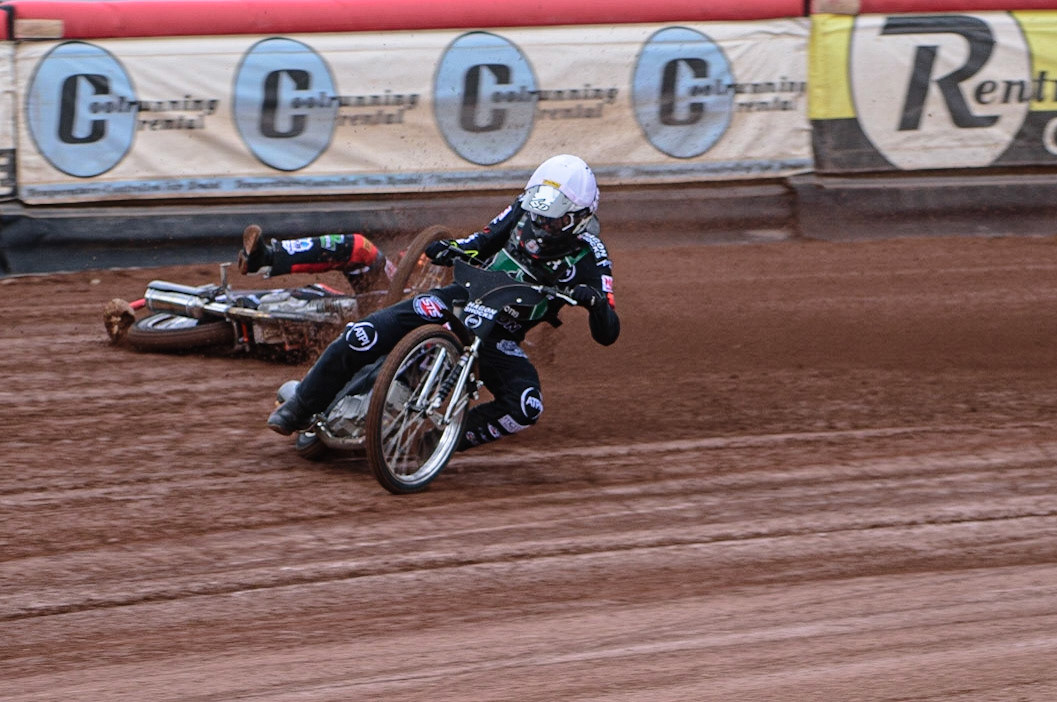 MANCHESTER, UK. APR 15TH  Jack Smith  slides off in the opening heat behind Dan Gilkes  during the National Development League match between Belle Vue Colts and Plymouth Centurions at the National Speedway Stadium, Manchester on Friday 15th April 2022. Credit: Ian Charles | MI News)