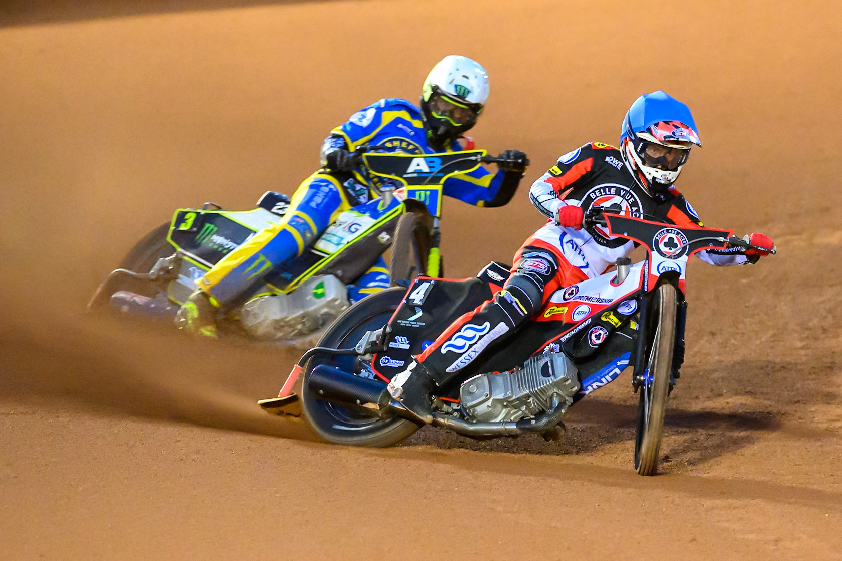Zach Cook of Belle Vue Aces in Blue leading Chris Holder of Sheffield Tigers in White during the Rowe Motor Oil Premiership match between Belle Vue Aces and Sheffield Tigers at the National Speedway Stadium, Manchester on Monday 14th September 2026. (Photo: Ian Charles | MI News)