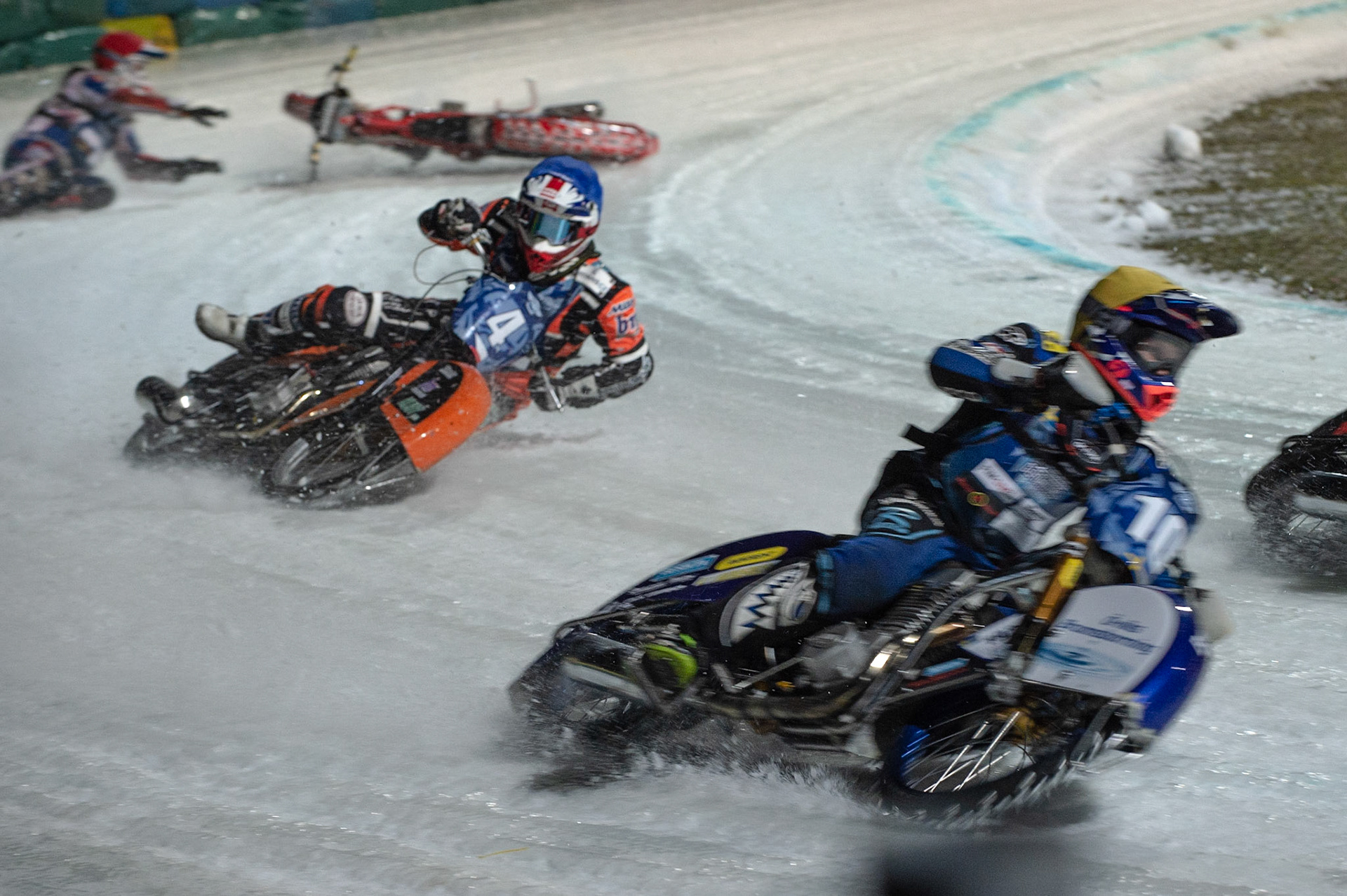 BERLIN GERMANY  - February 29  Martin Haarahiltunen (White) inside team mate Niclas Svensson of Sweden leading Lukas Hutla (Blue) who then loses control as his team mate Jan Klatovsky of The Czech Republic spins off  during theIce Speedway of Nations (Day 1) at the Horst-Dohm-Eisstadion, Berlin,  on Saturday 29 February 2020. (Credit: Ian Charles | MI News)