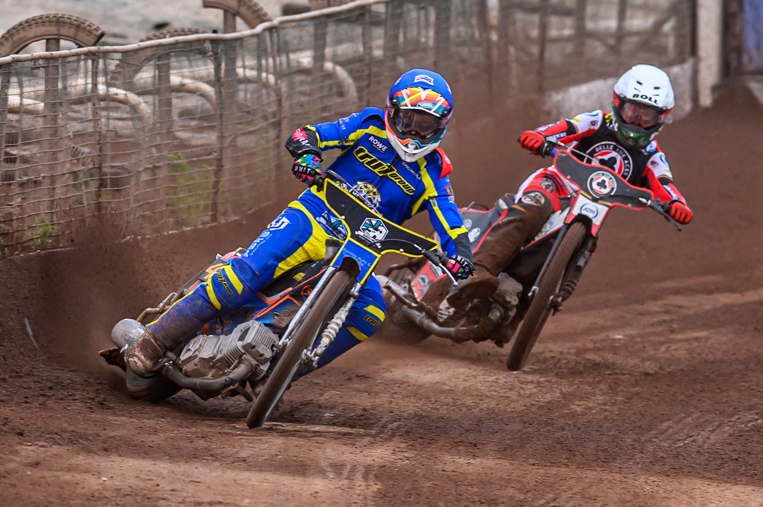 Nick Morris of Sheffield Tigers  in Blue leading Brady Kurtz of Belle Vue Aces   in White during the Rowe Motor Oil Premiership match between Sheffield Tigers and Belle Vue Aces at Owlerton Stadium, Sheffield on Monday 11th August 2025. (Photo: Ian Charles | MI News)
