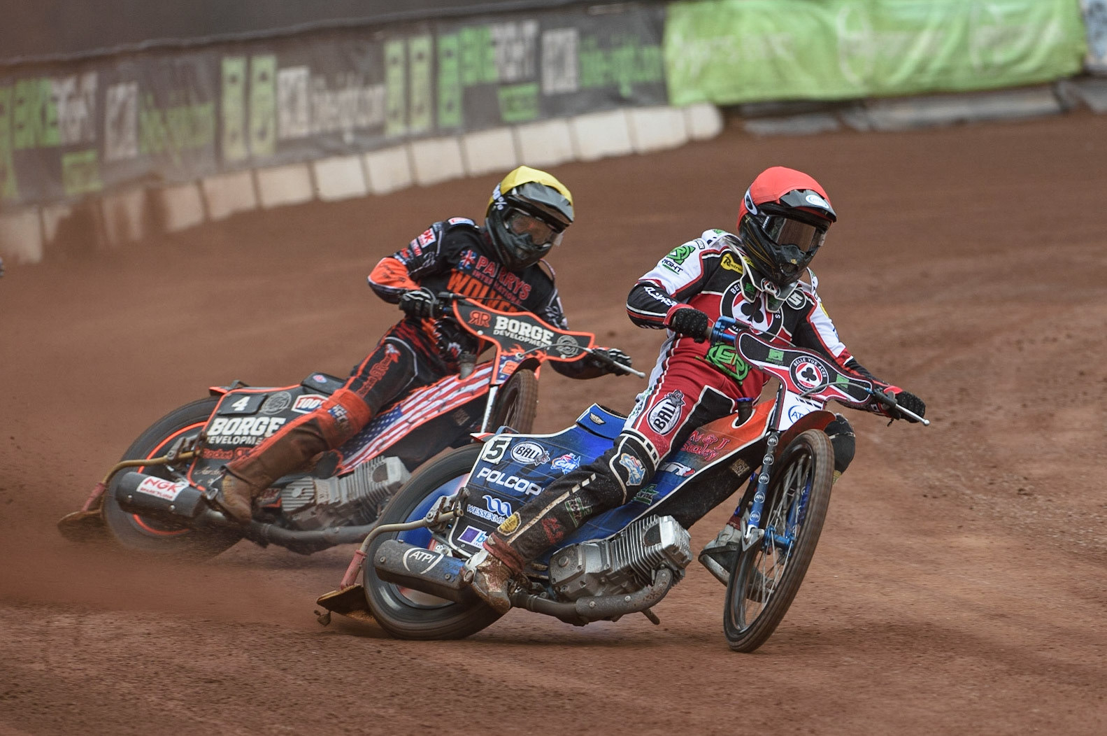 MANCHESTER, UK. AUGUST 30TH Brady Kurtz  (Red)leads Luke Becker  (Yellow) during the SGB Premiership match between Belle Vue Aces and Wolverhampton Wolves at the National Speedway Stadium, Manchester on Monday 30th August 2021. (Credit: Ian Charles | MI News)