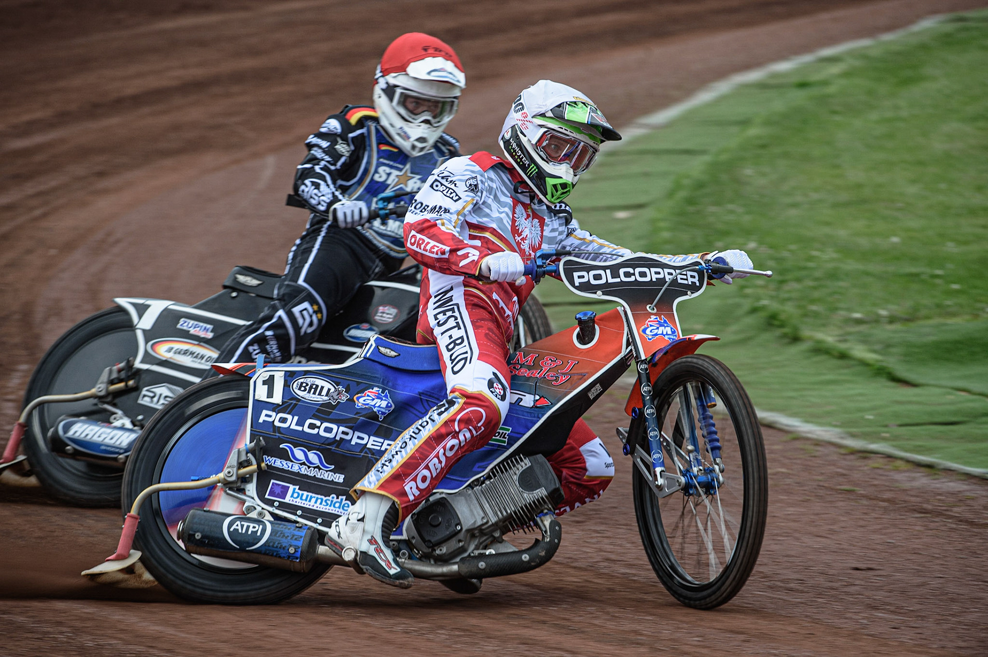 GLASGOW, UK. JUNE 19TH.  Tobiasz Musielak (Poland) (White) leads Erik Riss (Germany) (Red) during the FIM Speedway Grand Prix Qualifying Round at the Peugeot Ashfield Stadium, Glasgow on Saturday 19th June 2021. (Credit: Ian Charles | MI News)