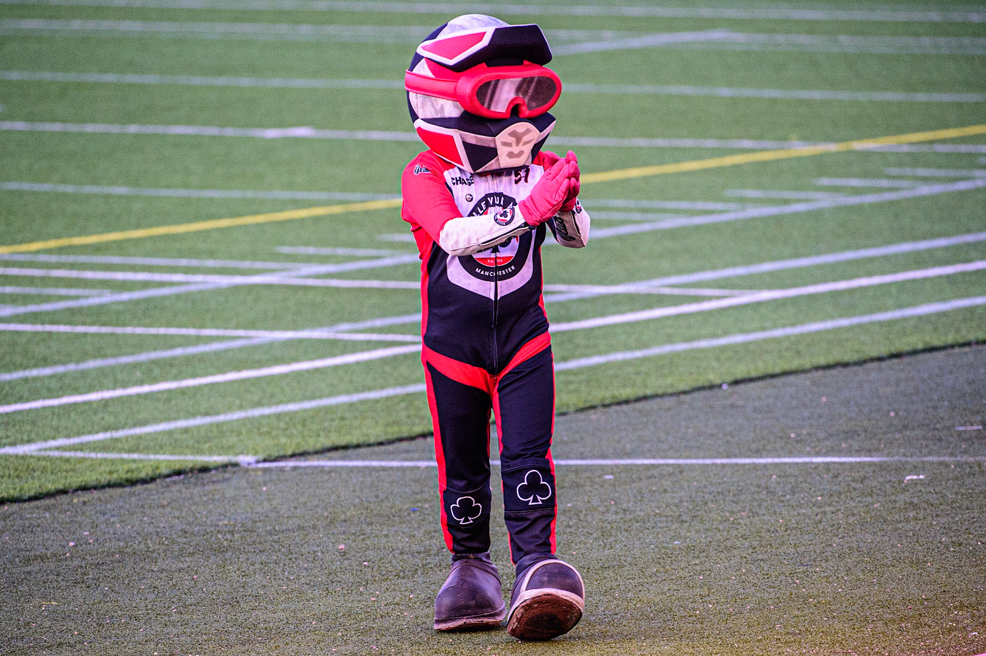 Belle Vue ATPI Aces  mascot Chase The Aces warms up the fans during the SGB Premiership match between Belle Vue Aces and Sheffield Tigers at the National Speedway Stadium, Manchester on Monday 5th September 2022. (Credit: Ian Charles | MI News)
