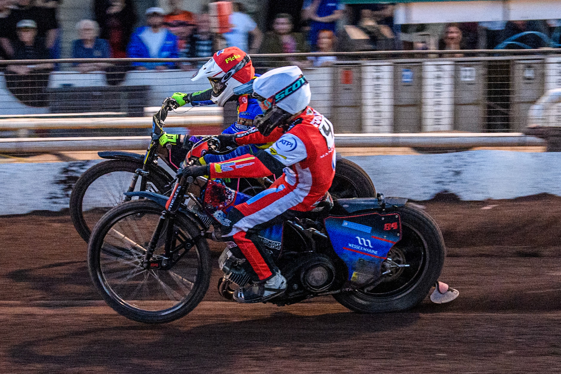 Belle Vue Aces' Ben Cook  in White rides inside Sheffield Tigers' Chris Holder  in Red during the Premiership KO Cup Quarter Final, 2nd Leg match between Sheffield Tigers and Belle Vue Aces at Owlerton Stadium, Sheffield on Thursday 9th May 2024. (Photo: Ian Charles | MI News)