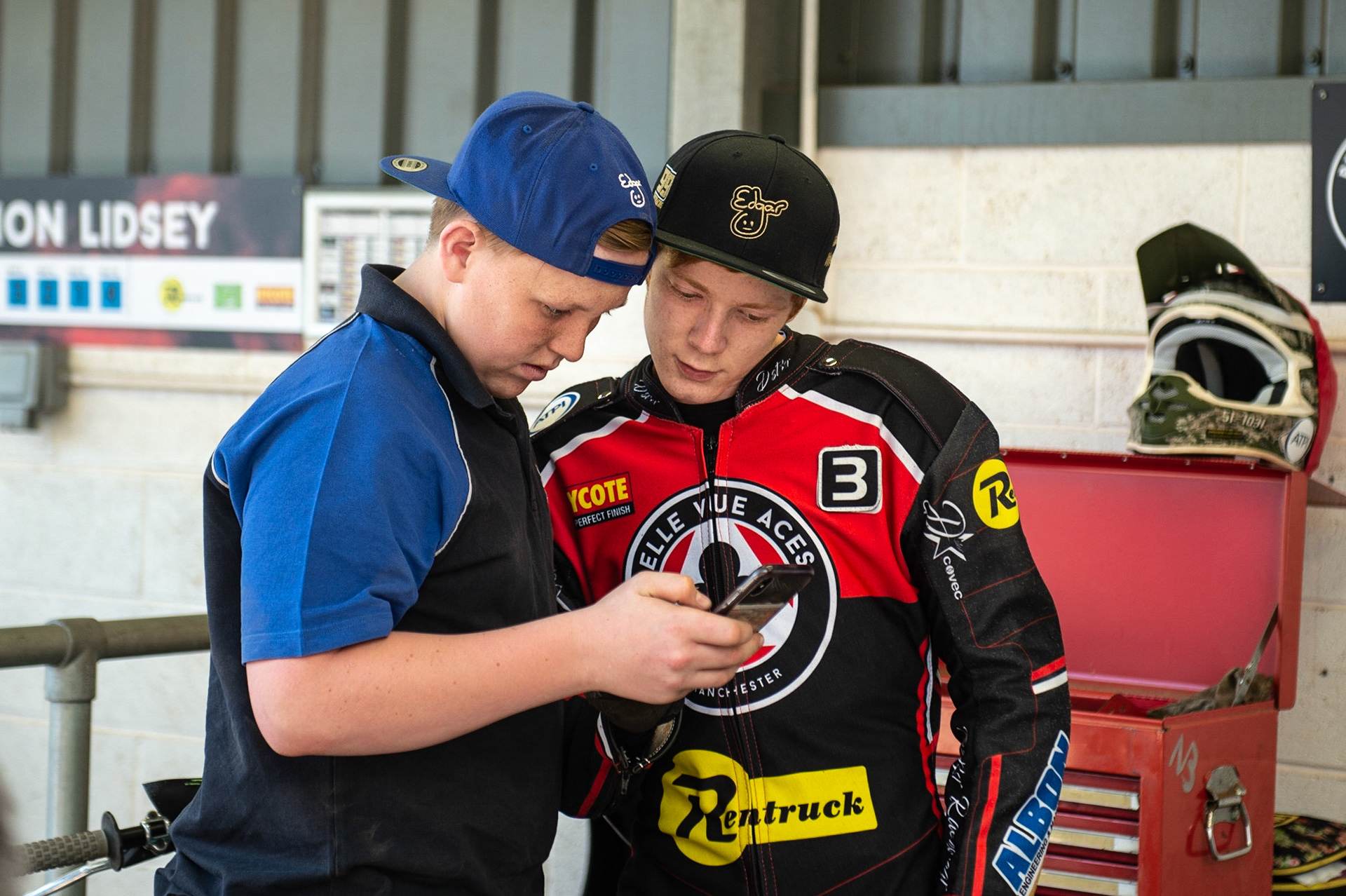 Photo: Ian Charles

Dan Bewley with part of his team

Belle Vue Aces v Kings Lynn Stars, British Speedway Premiership, Belle Vue National Speedway Stadium, Manchester, Thursday 16  May  2019