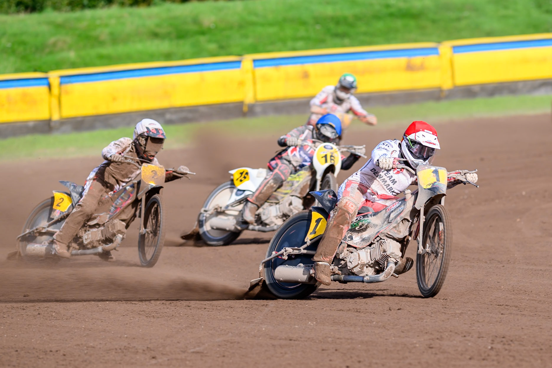 Kenneth Kruse Hansen (1) of Denmark in Red leading Glenn Moi (16) of Norway in Blue  and Patrick Kruse (2) of Denmark in White  during the FIM Long Track of Nations 2026 at the Speed Centre Roden in the Netherlands on Sunday 20th September 2026. (Photo: Ian Charles | MI News)