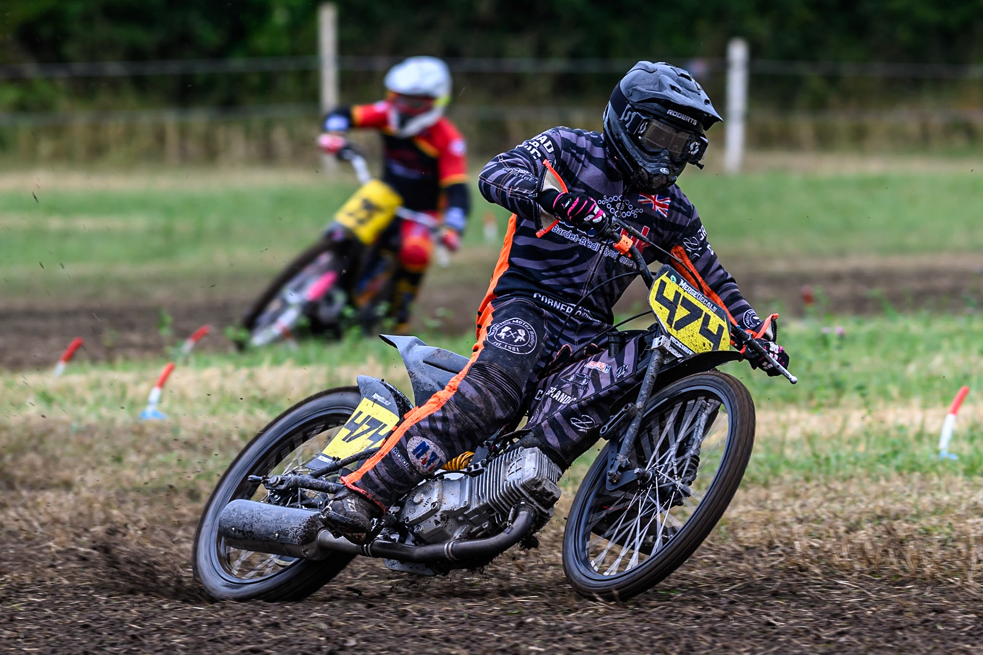 Jack Roberts (474) leading in the in the 500cc Class during the ACU Northern Grass Track Riders Championship at Cheshire Grass Track Club, Frog Lane, Knutsford, Cheshire on Sunday 20th July 2025. (Photo: Ian Charles | MI News)