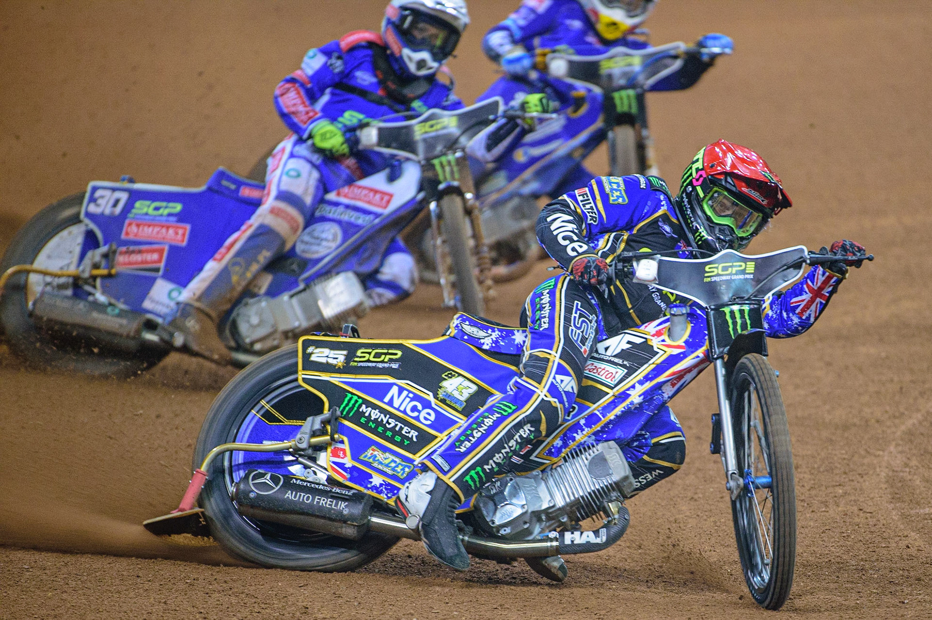 Jack Holder (25) (Red) leads Leon Madsen (30) (White) during the FIM  Speedway Grand Prix of Great Britain at the Principality Stadium, Cardiff on Saturday 13th August 2022. (Credit: Ian Charles | MI News