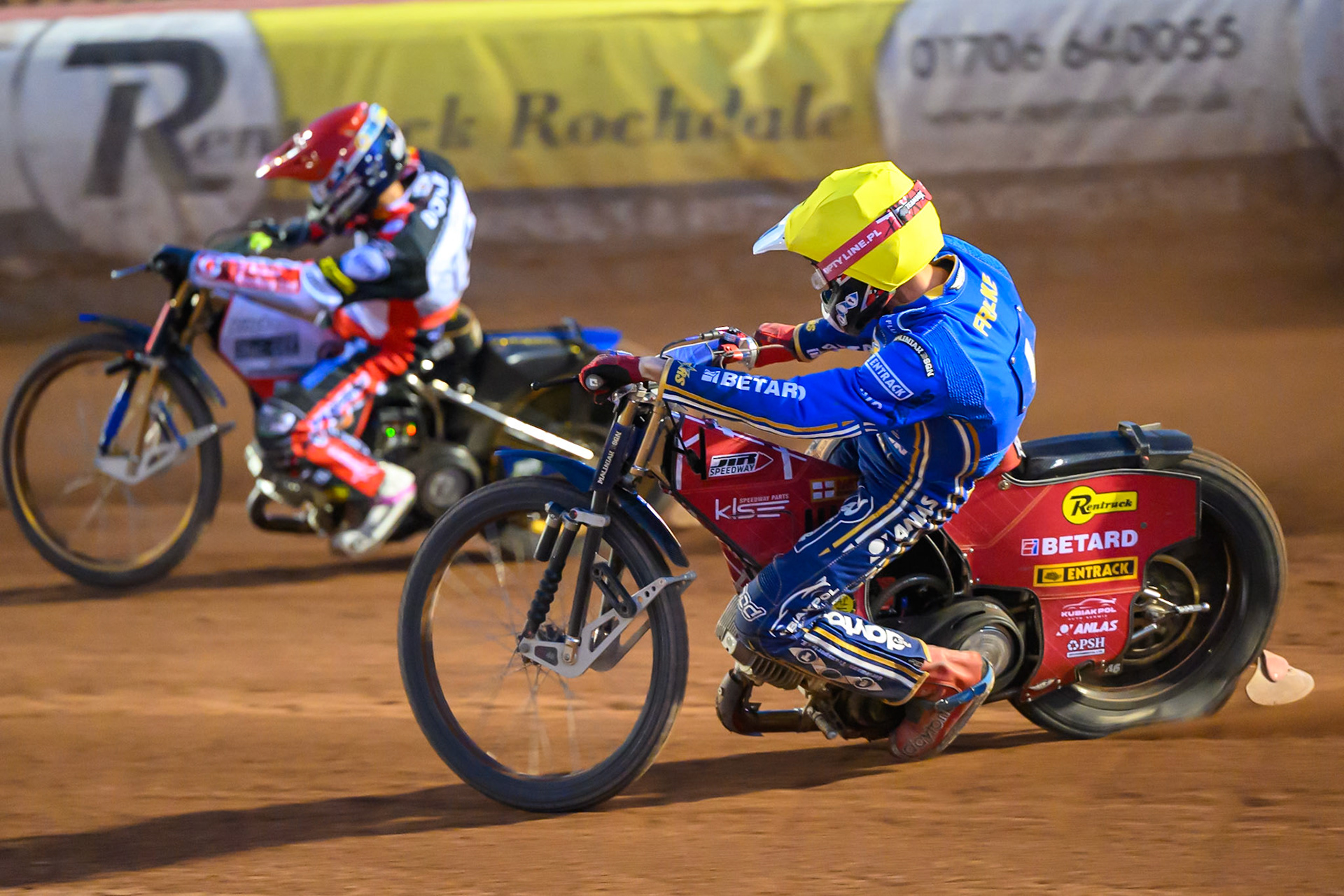 Max Fricke of Kings Lynn Stars in Yellow on the inside of Jason Doyle of Belle Vue Aces in Red during the Rowe Motor Oil Premiership match between Belle Vue Aces and King's Lynn Stars at the National Speedway Stadium, Manchester on Monday 10th August 2026. (Photo: Ian Charles | MI News)