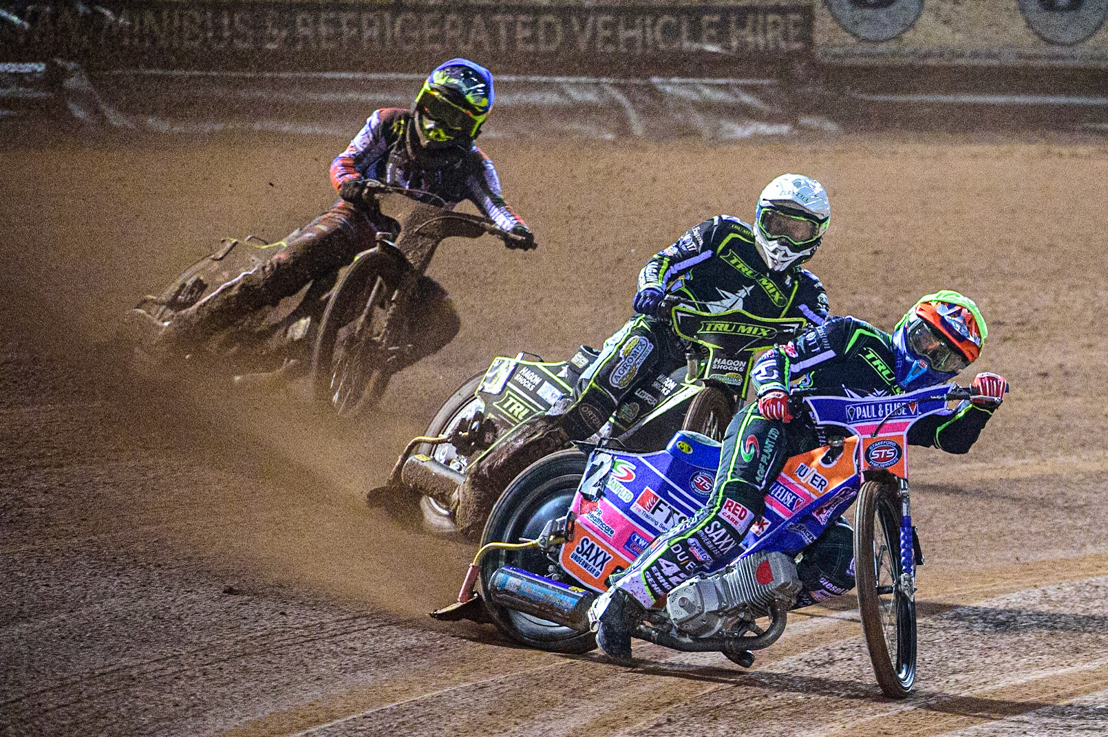 Aaron Summers (Yellow) leads Jason Doyle (White) and Tom Brennan  (Blue)during the SGB Premiership Semi Final 2nd Leg between Belle Vue Aces and Ipswich Witches at the National Speedway Stadium, Manchester on Monday 3rd October 2022. (Credit: Ian Charles | MI News)