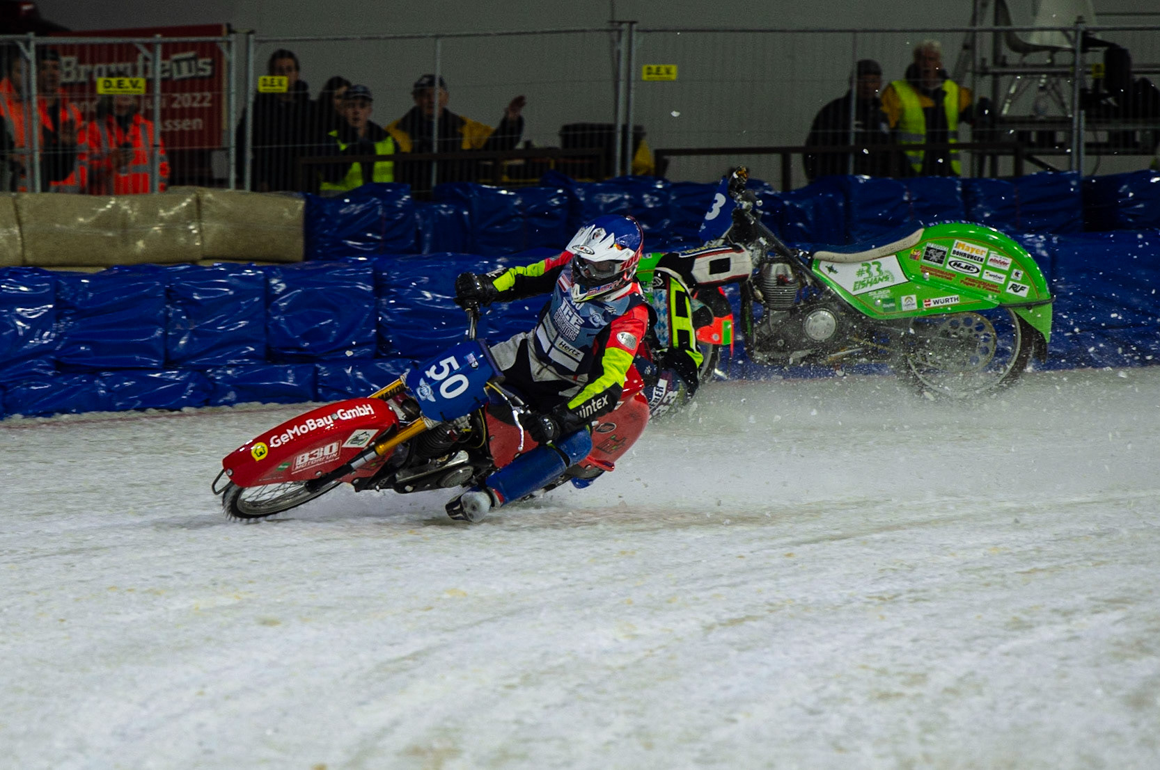 HEERENVEEN, NL.Johann Weber (33)  crashes out of Heat 6  during the FIM Ice Speedway Gladiators World Championship Final 3 at Ice Rink Thialf, Heerenveen on Saturday  2 April 2022. (Credit: Ian Charles | MI News)