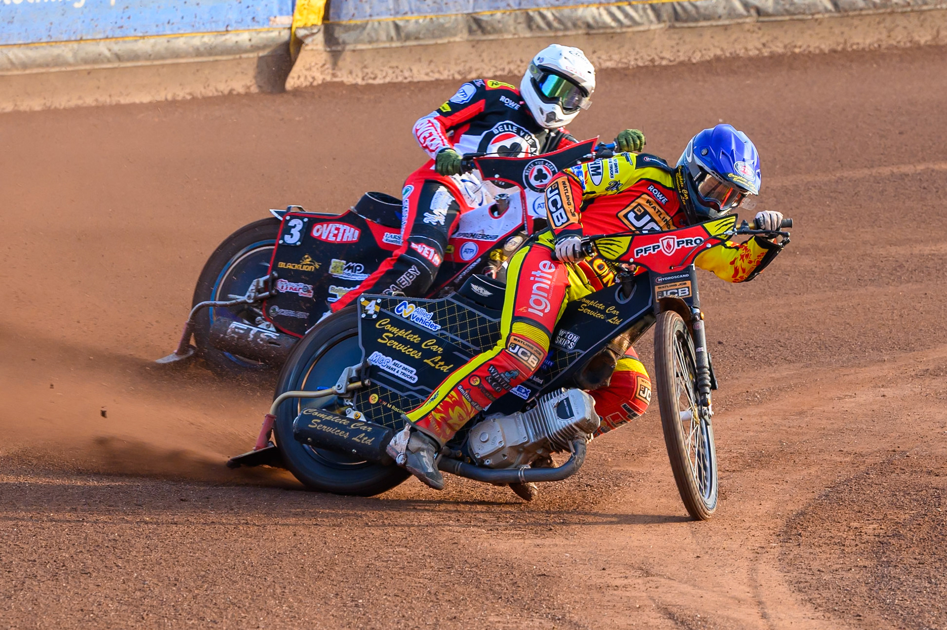 Kyle Howarth of Leicester Lions  in Blue leading Peter Kildemand of Belle Vue Aces in White during the Rowe Motor Oil Premiership match between Leicester Lions and Belle Vue Aces at the Hydroscan Arena, Leicester on Thursday 23rd July 2026. (Photo: Ian Charles | MI News)