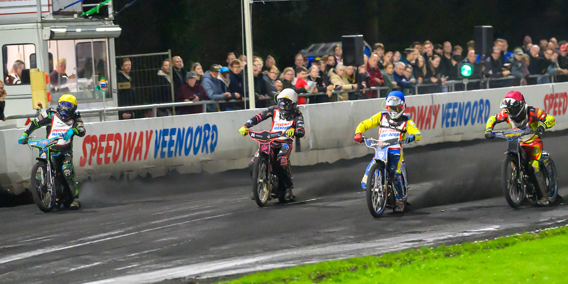 (L to R) Jeffrey Sijbesma of The Netherlands in Yellow, Glenn Moi of Norway in White, Leon Sziegiel of Poland in Blue  and Eddie Bock of Sweden in Red during the Gouden KENNY Helm at Speedway Veenoord, Veenoord in the Netherlands on Saturday 19th September 2026. (Photo: Ian Charles | MI News)