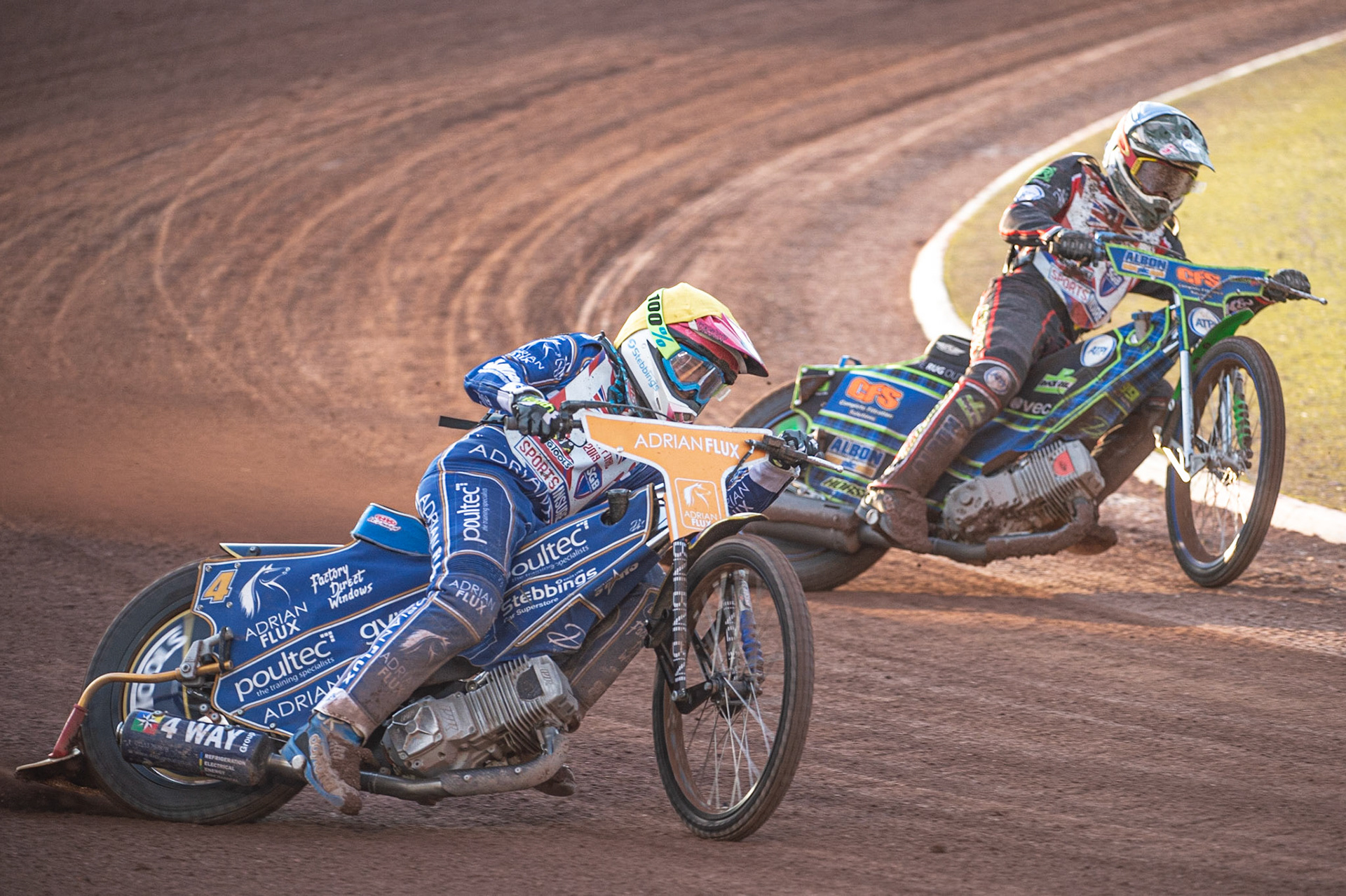 Photo: Ian Charles

Lewis Kerr (Yellow) outside Dan Bewley (Blue)

Sports Insure British Final,  Belle Vue National Speedway Stadium, Manchester Monday 29  July  2019