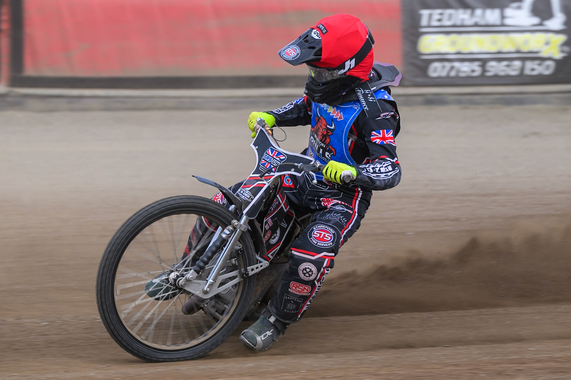 Jack Shimelt of Buxton Bulls in action during the WSRA National Development League match between Buxton Bulls and Oxford Chargers at Hi-Edge Speedway, Buxton on Sunday 2nd August 2026. (Photo: Ian Charles | MI News)