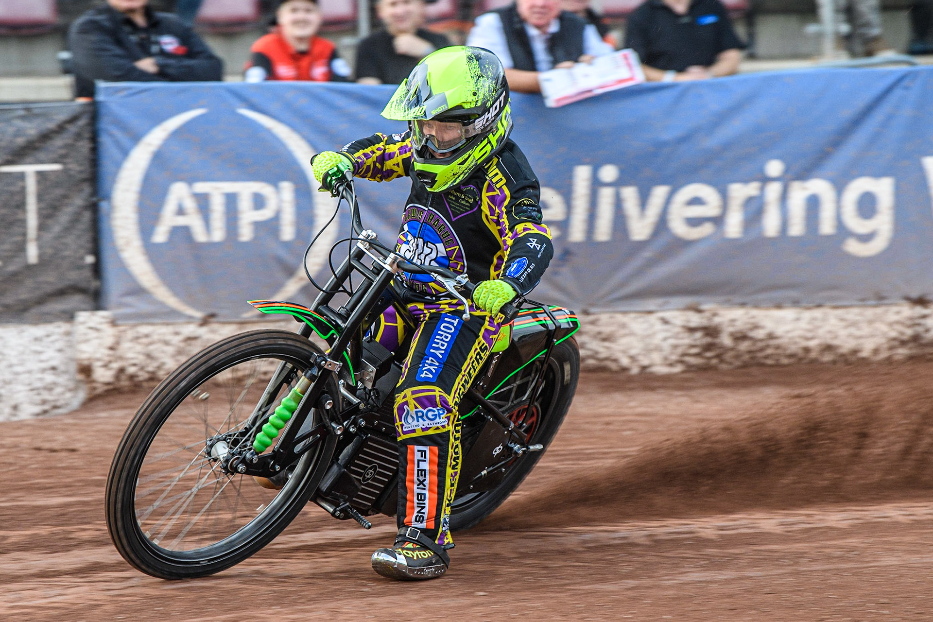 Junior rider Lewis Hague does dome demonstration laps on the new Electric Speedway Bike during the British Youth Speedway Championships at the National Speedway Stadium, Manchester on Friday 21st July 2023. (Photo: Ian Charles | MI News)