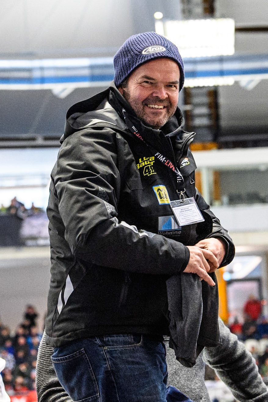 Gunther Bauer is still a fan favourite despite retiring, throws hats to the crowd during the FIM Ice Speedway Gladiators World Championship Final 2 at the Max-Aicher-Arena, Inzell on Sunday 24 March 2024. (Photo: Ian Charles | MI News)
