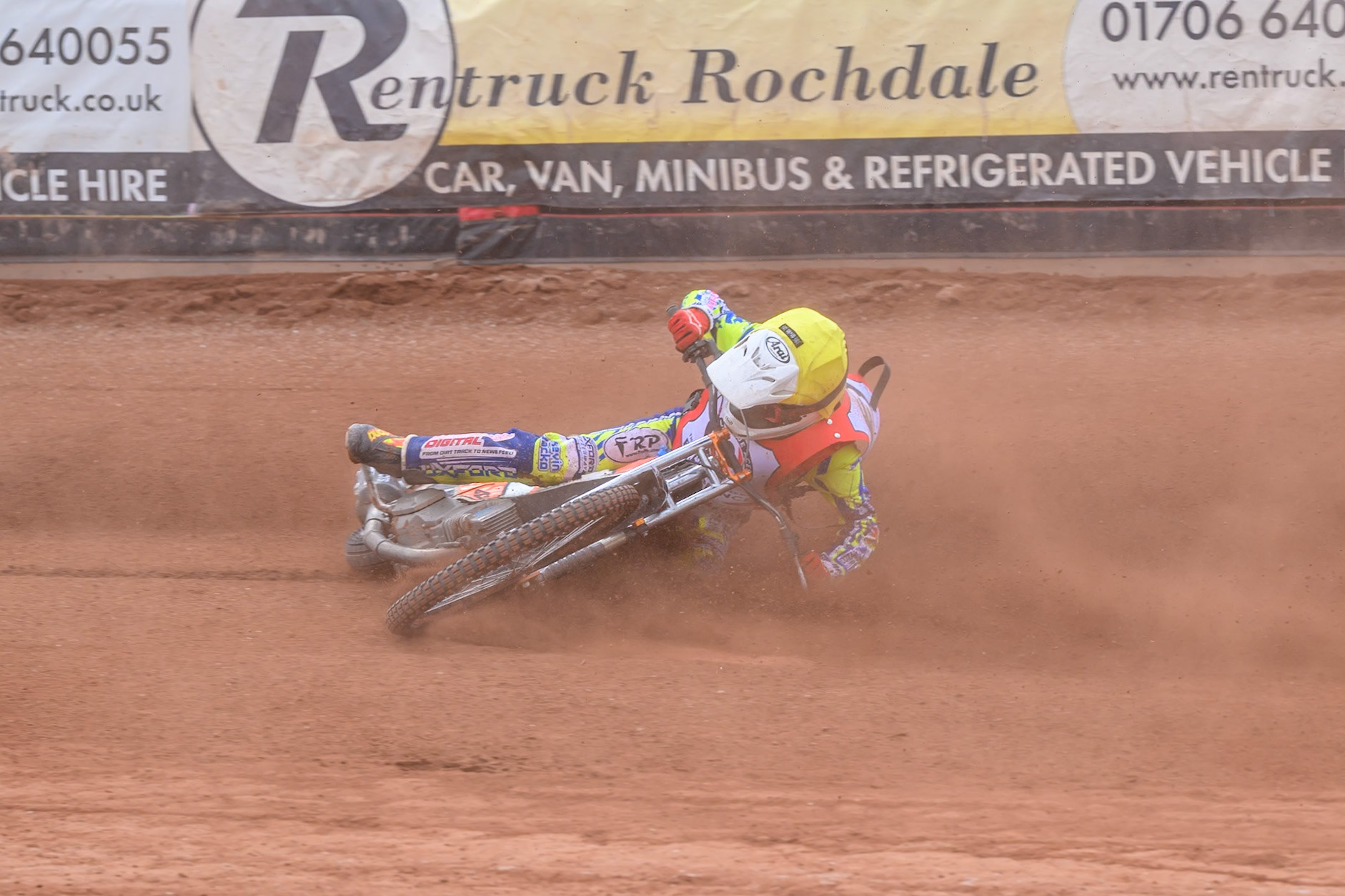 JR ASHWORTH &amp; SONS COLTS ACADEMY INDIVIDUALHarry Fletcher in Yellow rides inside Senna Summers in Blue before he slides off during the JR Ashworth &amp; Sons Colts Individual at the National Speedway Stadium, Manchester on Sunday 10th May 2026. (Photo: Ian Charles | MI News)