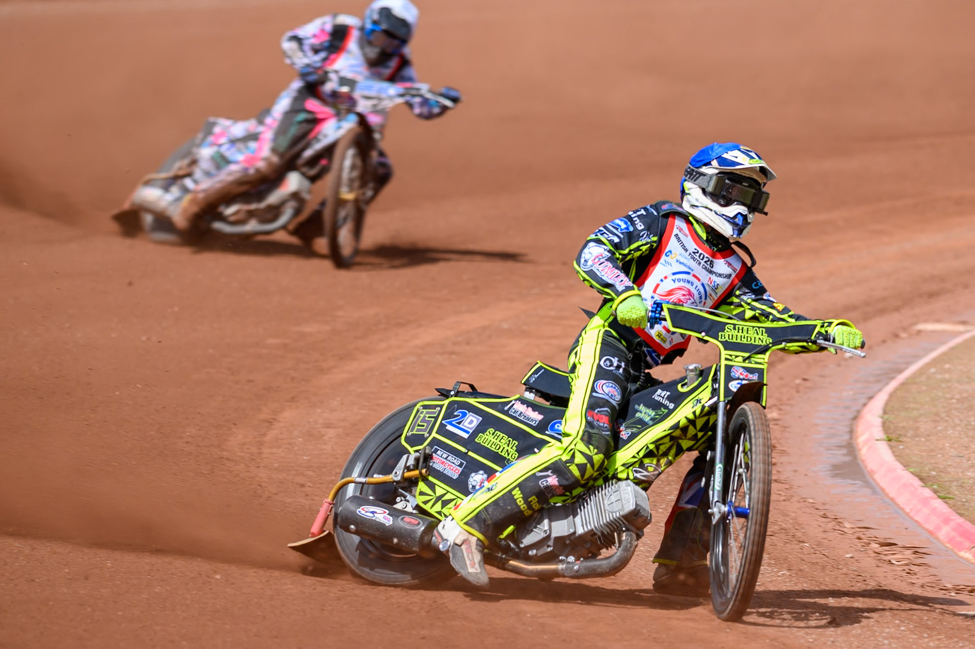 BRITISH YOUTH CHAMPIONSHIP (500cc): Oli Bovingdon (15) in Blue leading Liam Morris (51) in White during the British Youth Speedway Championship at the National Speedway Stadium, Manchester on Sunday 10th May 2026. (Photo: Ian Charles | MI News)