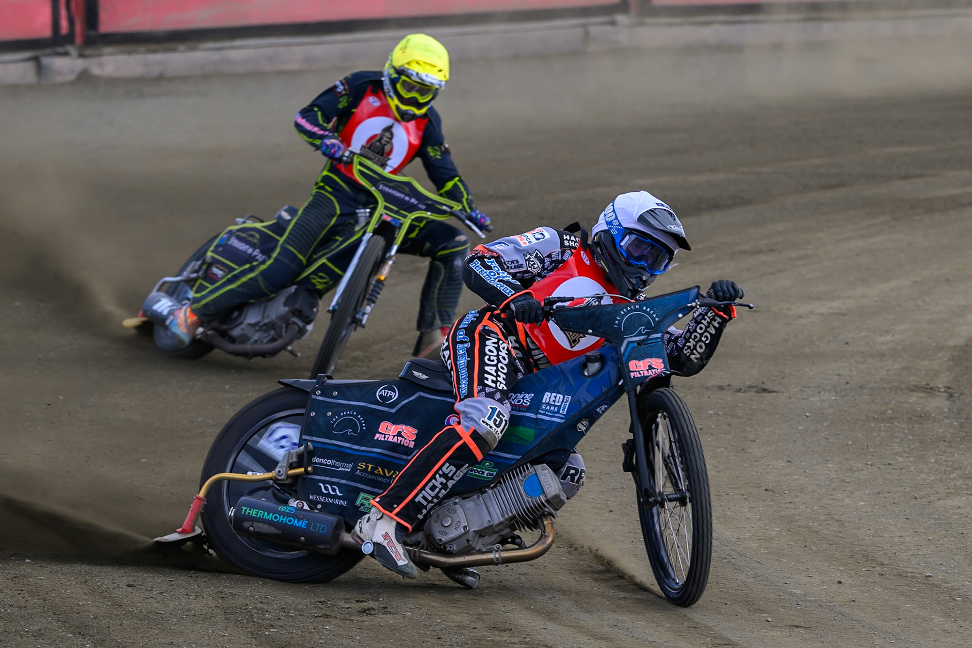 Jack Kingston of NDL Nomads    in White leading Ben Whalley of NDL Nomads    in Yellow during the  Challenge match between Buxton Bulls and NDL Nomads at Hi-Edge Speedway, Buxton on Sunday 19th April 2026. (Photo: Ian Charles | MI News)