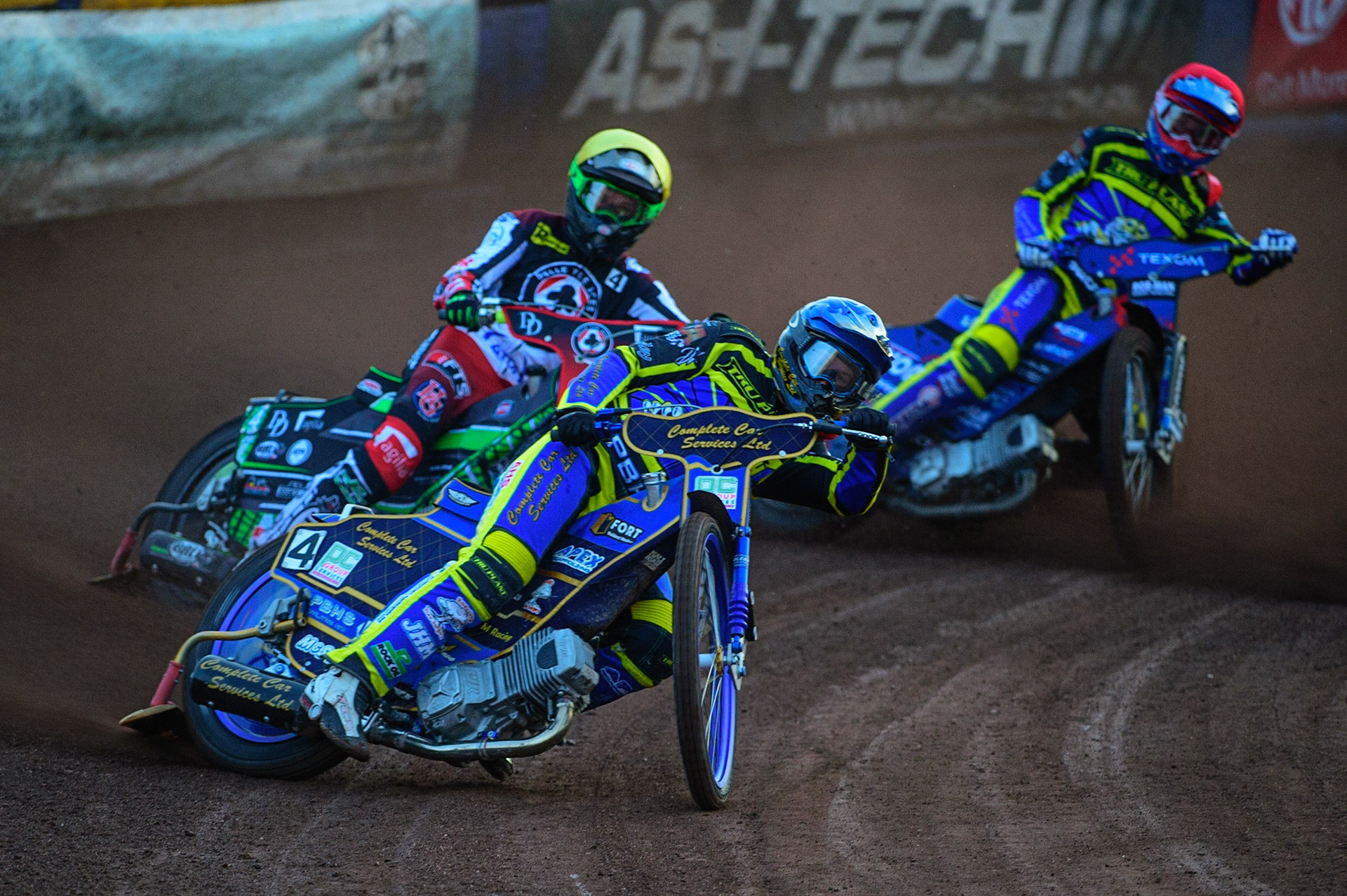 SHEFFIELD, UK. APR 14TH  Kyle Howarth  (Blue) leads Charles Wright  (Yellow) and Tobiasz Musielak  (Red) during the SGB Premiership League Cup match between Sheffield Tigers and Belle Vue Aces at Owlerton Stadium, Sheffield on Thursday 14th April 2022. (Credit: Ian Charles | MI News)