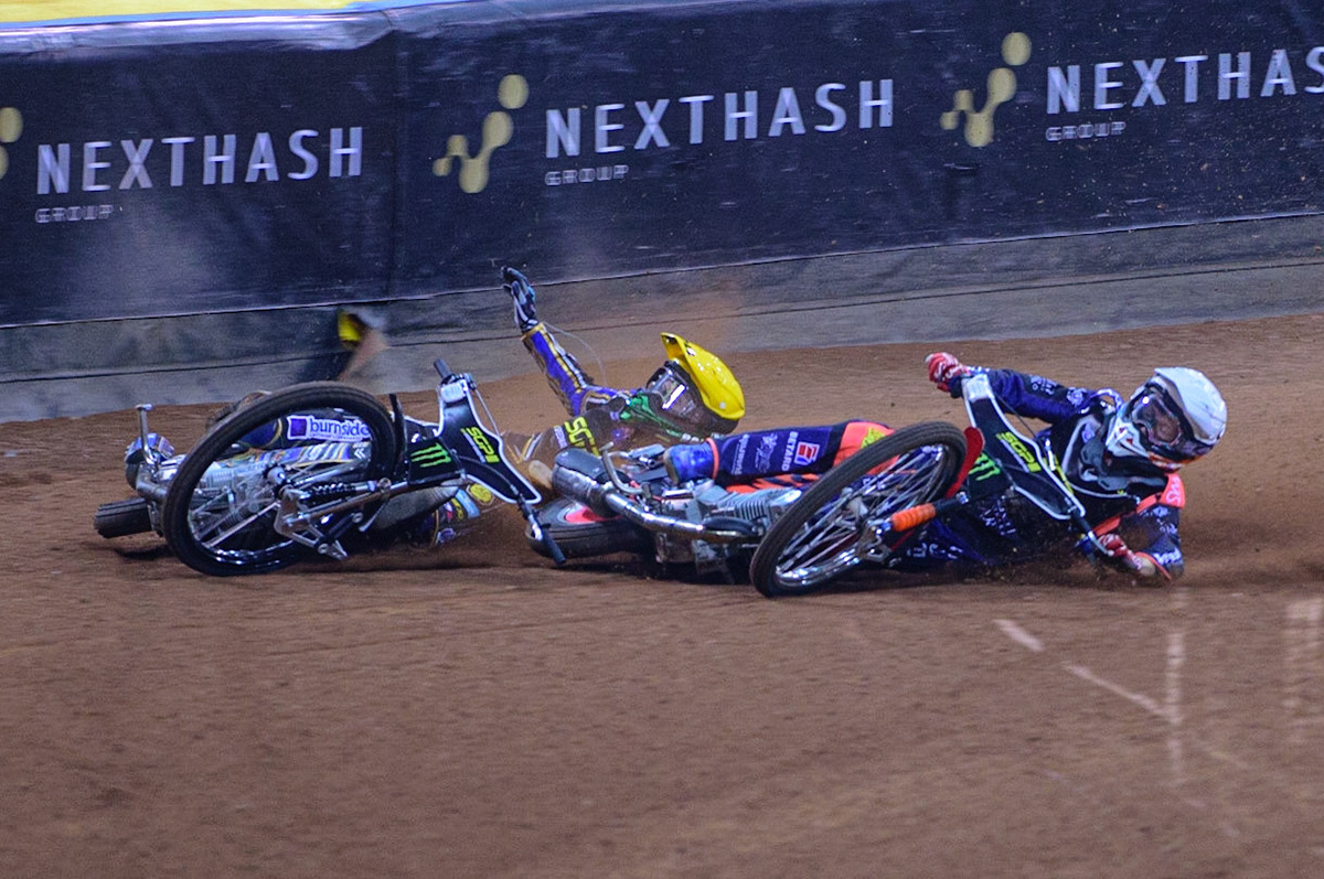 Andžejs Ļebedevs (29) (White) collides with Jason Doyle (69) (Yellow) on the opening turn during the FIM  Speedway Grand Prix of Great Britain at the Principality Stadium, Cardiff on Saturday 13th August 2022. (Credit: Ian Charles | MI News