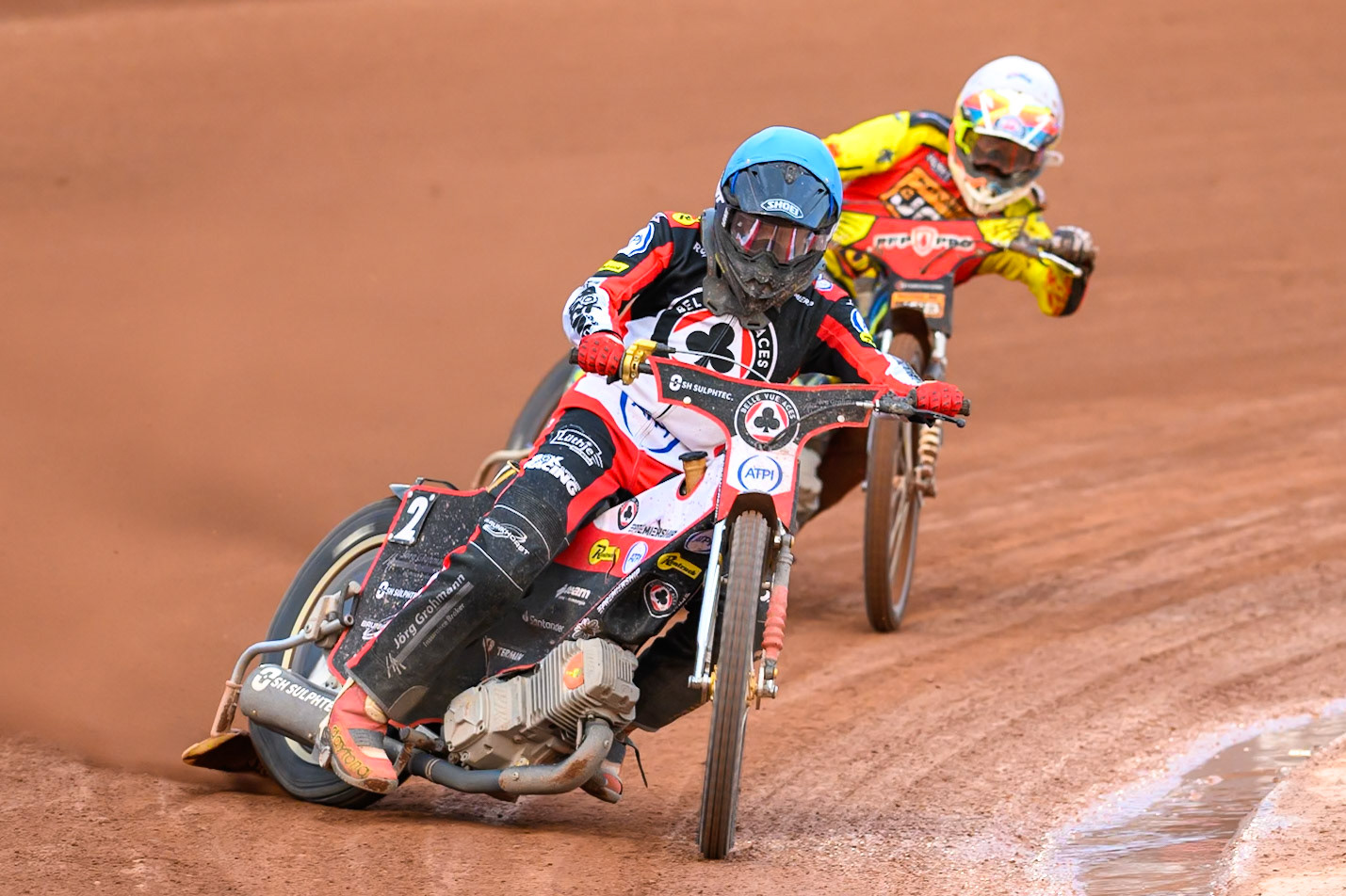 Norick Blödorn of Belle Vue Aces in Blue leading Nick Morris of Leicester Lions in White during the Rowe Motor Oil Premiership match between Belle Vue Aces and Leicester Lions at the National Speedway Stadium, Manchester on Monday 3rd August 2026. (Photo: Ian Charles | MI News)