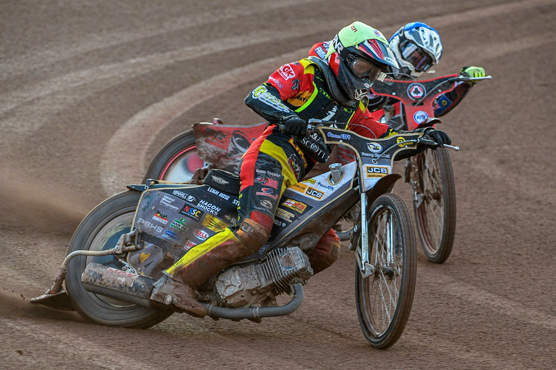 Dan Thompson (Yellow) leads Connor Bailey (Blue) during the Sports Insure Premiership match between Belle Vue Aces and Ipswich Witches at the National Speedway Stadium, Manchester on Monday 17th July 2023. (Photo: Ian Charles | MI News)