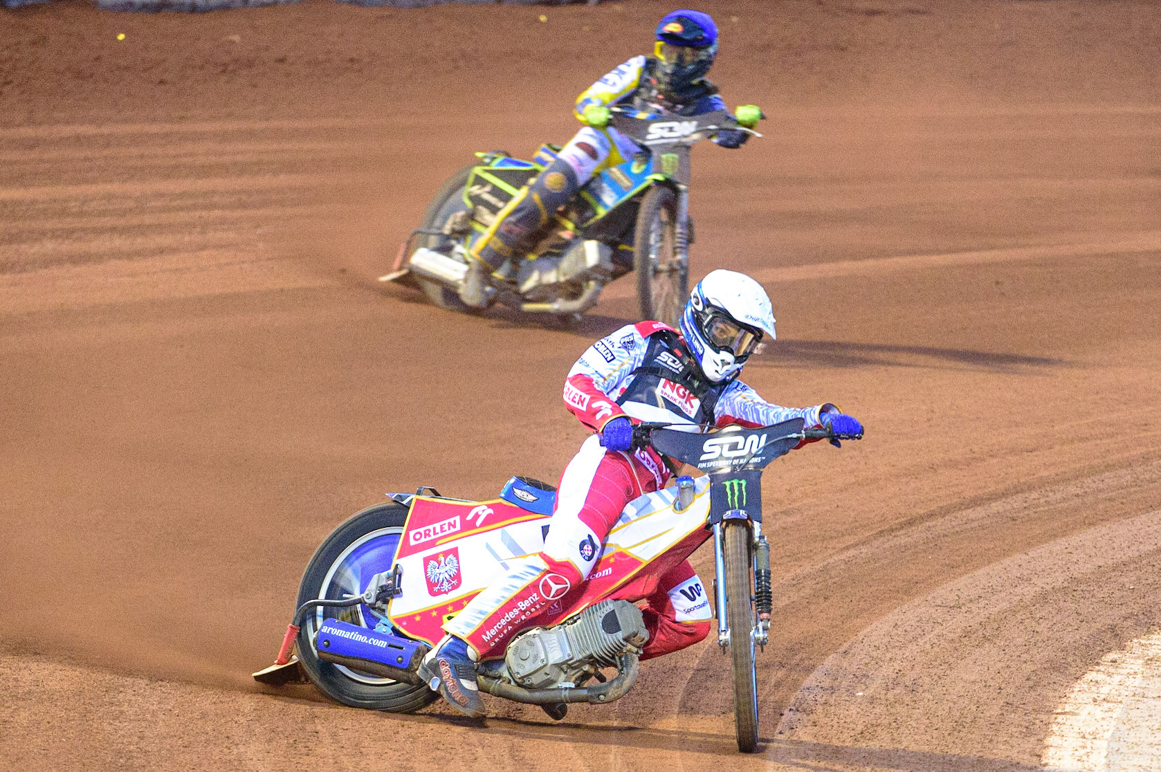 MANCHESTER, UK. OCT 16TH Jakub Miskowiak of Poland (White) leads Philip Hellström-Bangs of Sweden (Blue) during the Monster Energy FIM Speedway of Nations at the National Speedway Stadium, Manchester on Saturday  16th October 2021. (Credit: Ian Charles | MI News)