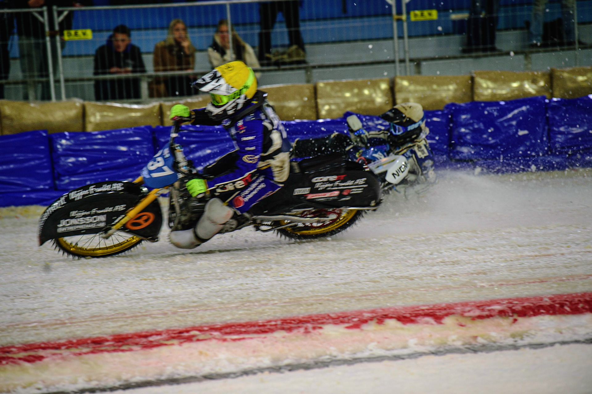 HEERENVEEN, NL.  Max Koivula (24) spins off during the FIM Ice Speedway Gladiators World Championship Final 4 at Ice Rink Thialf, Heerenveen on Sunday  3 April 2022. (Credit: Ian Charles | MI News)