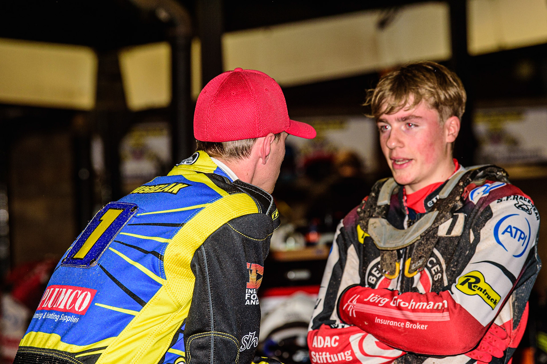 Tobiasz Musielak  (left) chats with Norick Blodorn  during the SGB Premiership match between Sheffield Tigers and Belle Vue Aces at Owlerton Stadium, Sheffield on Thursday 22nd September 2022. (Credit: Ian Charles | MI News)