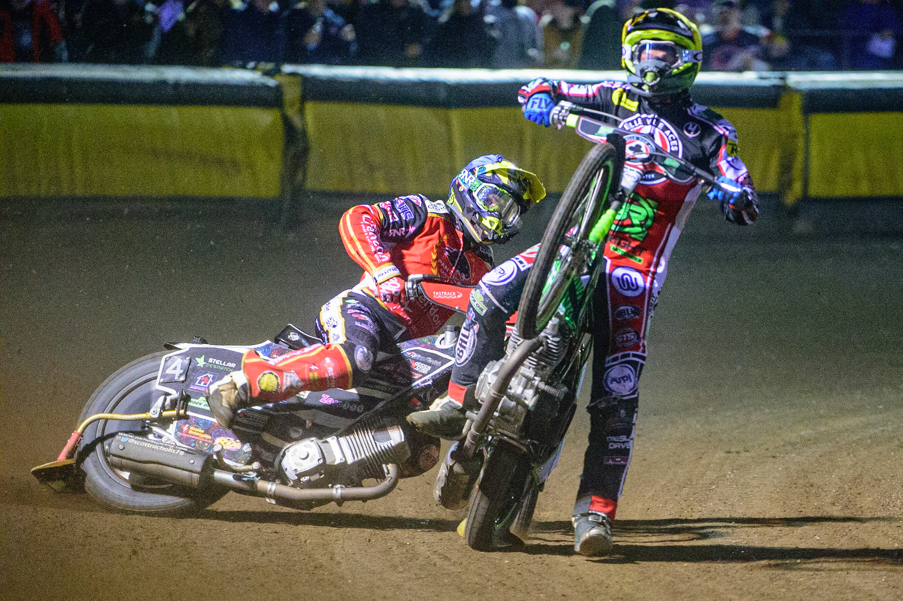 PETERBOROUGH, UK. OCT 14TH Charles Wright  (Yellow) \rears in front of Scott Nicholls  (Blue) during the SGB Premiership Grand Final 2nd leg between Peterborough and Belle Vue Aces at East of England Showground, Peterborough on Thursday 14th October 2021. (Credit: Ian Charles | MI News)