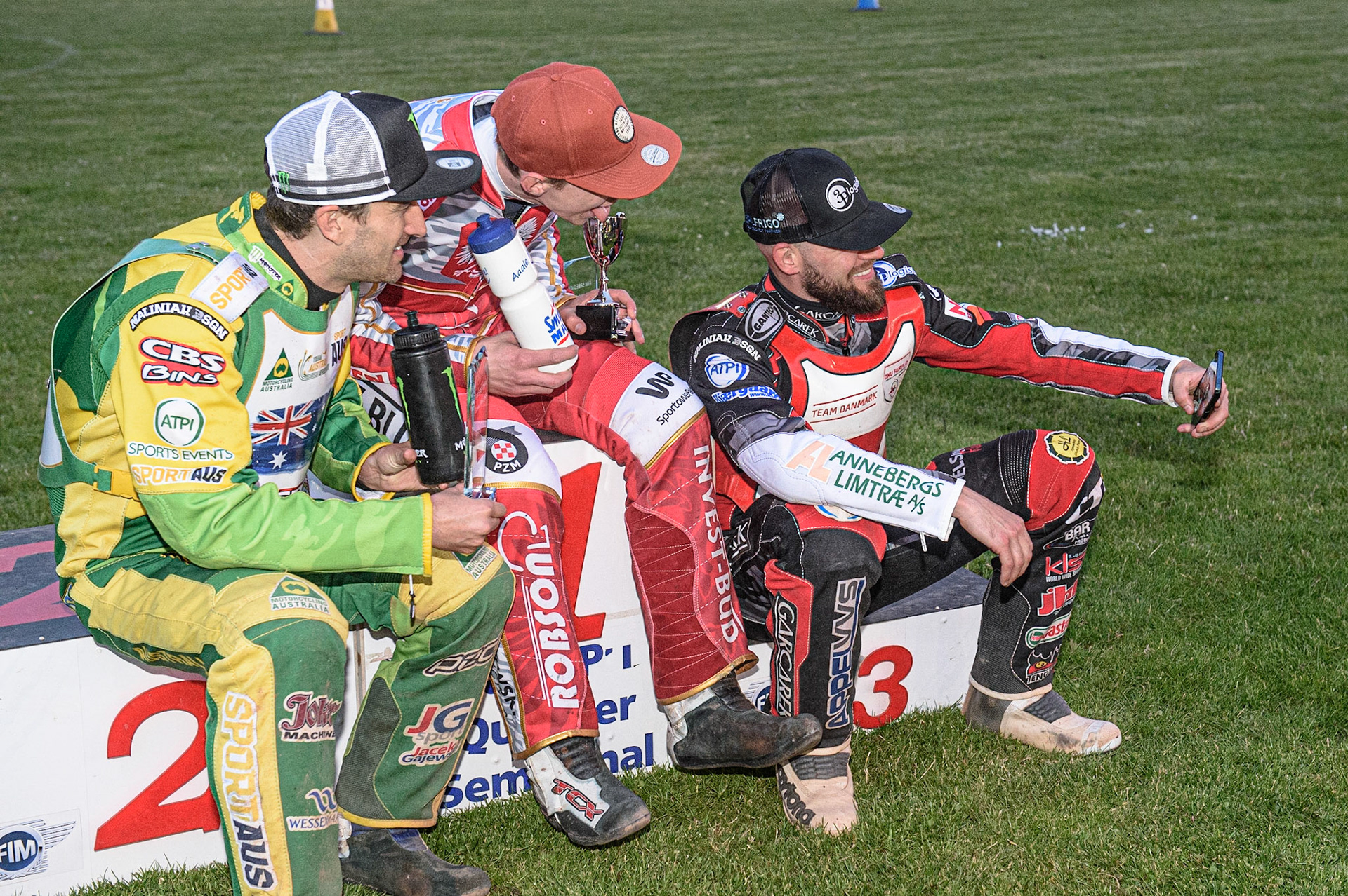GLASGOW, UK. JUNE 19TH.  The Top 3 do a selfie  during the FIM Speedway Grand Prix Qualifying Round at the Peugeot Ashfield Stadium, Glasgow on Saturday 19th June 2021. (Credit: Ian Charles | MI News)