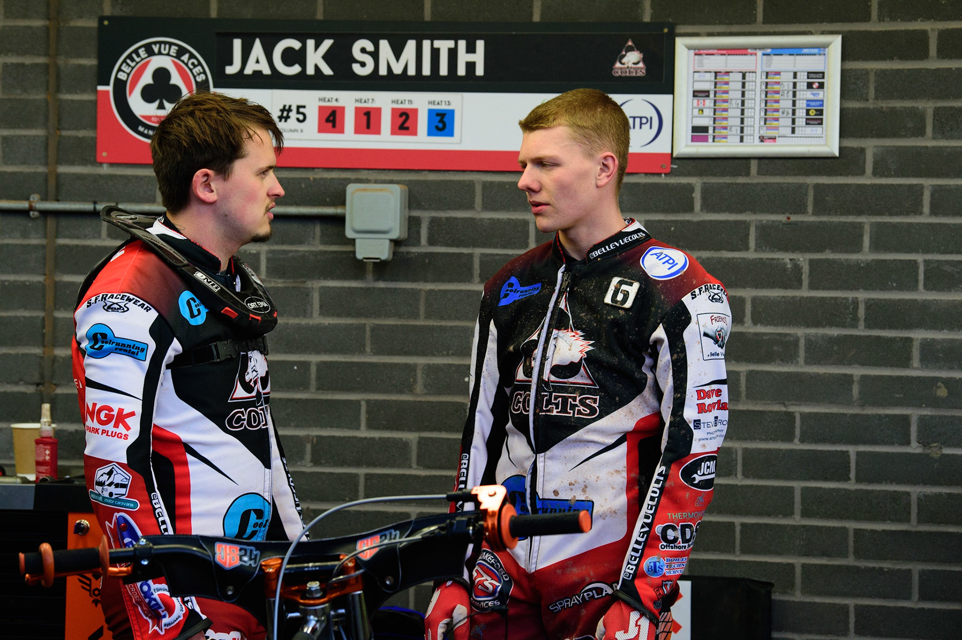 MANCHESTER, UK. MAY 27TH Jack Smith  (left) chats with Archie Freeman  during the National Development League match between Belle Vue Colts and Armadale Devils at the National Speedway Stadium, Manchester on Friday 27th May 2022. (Credit: Ian Charles | MI News)