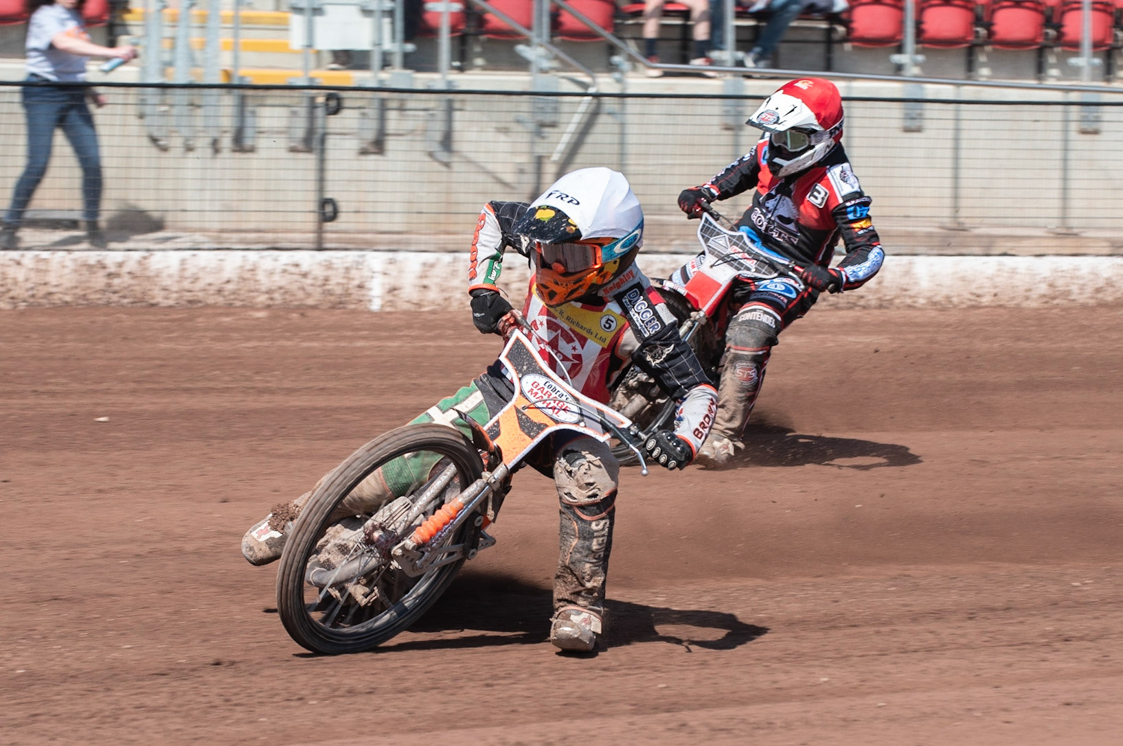 Photo: Ian Charles

Connor Coles (White) leads Danny Phillips (Red)

Belle Vue Colts v Stoke Potters, National League, Belle Vue National Speedway Stadium, Manchester, Friday 19  April  2019