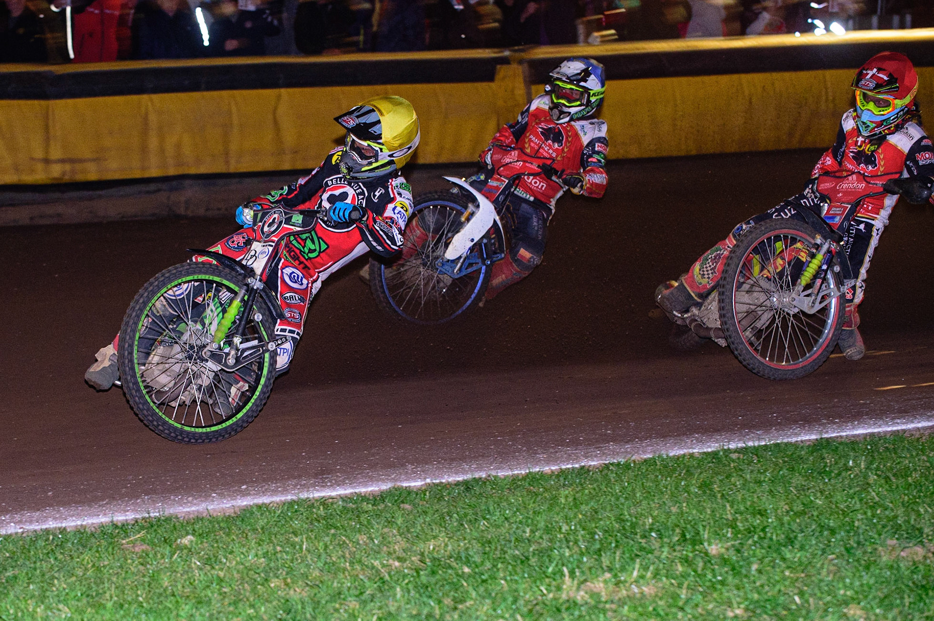 PETERBOROUGH, UK. OCT 14TH Charles Wright  (Yellow) leads Michael Palm Toft  (Red) and Chris Harris  (Blue) during the SGB Premiership Grand Final 2nd leg between Peterborough and Belle Vue Aces at East of England Showground, Peterborough on Thursday 14th October 2021. (Credit: Ian Charles | MI News)
