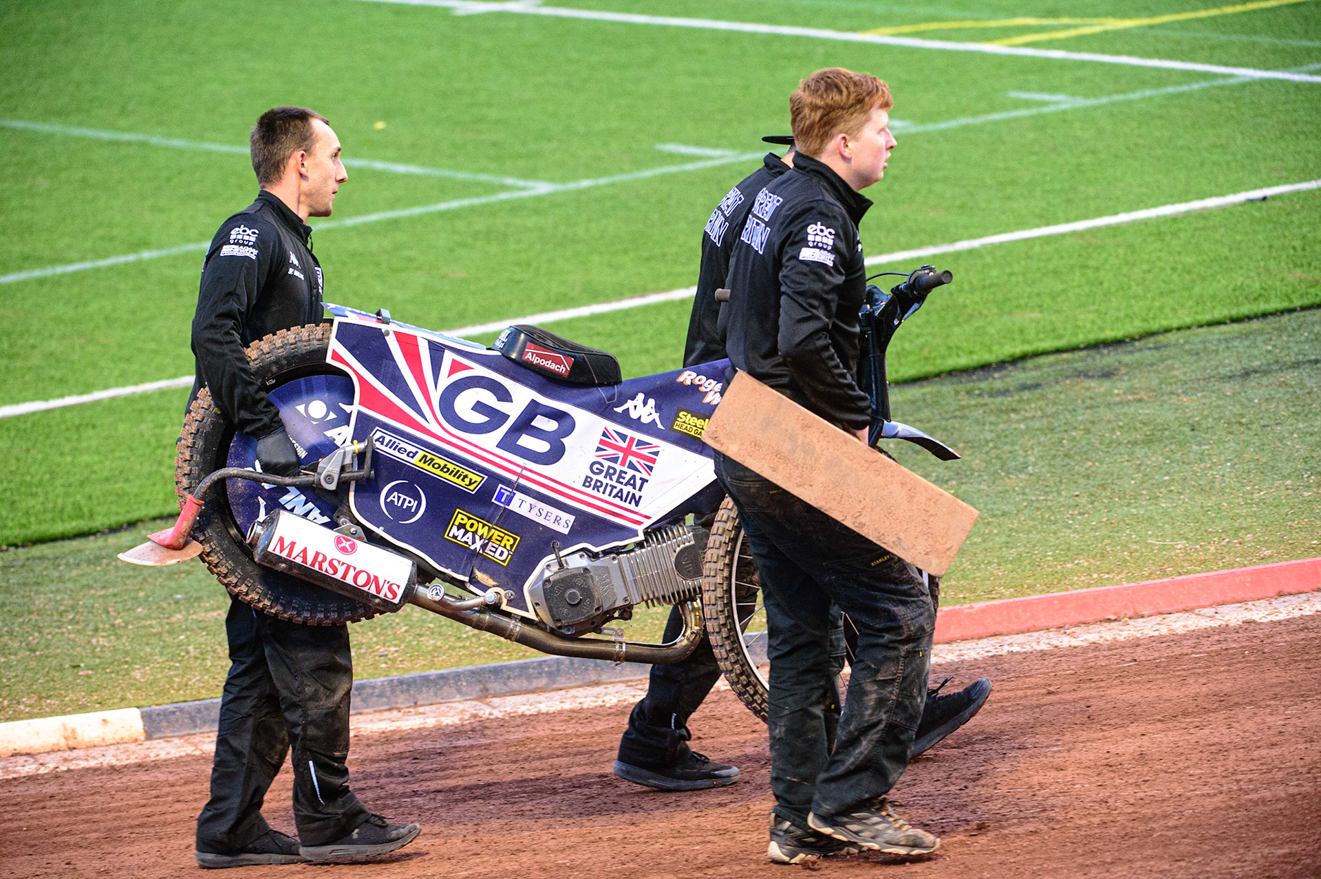 MANCHESTER, UK. OCT 16TH track staff carry Woffinden’s big away during the Monster Energy FIM Speedway of Nations at the National Speedway Stadium, Manchester on Saturday  16th October 2021. (Credit: Ian Charles | MI News)