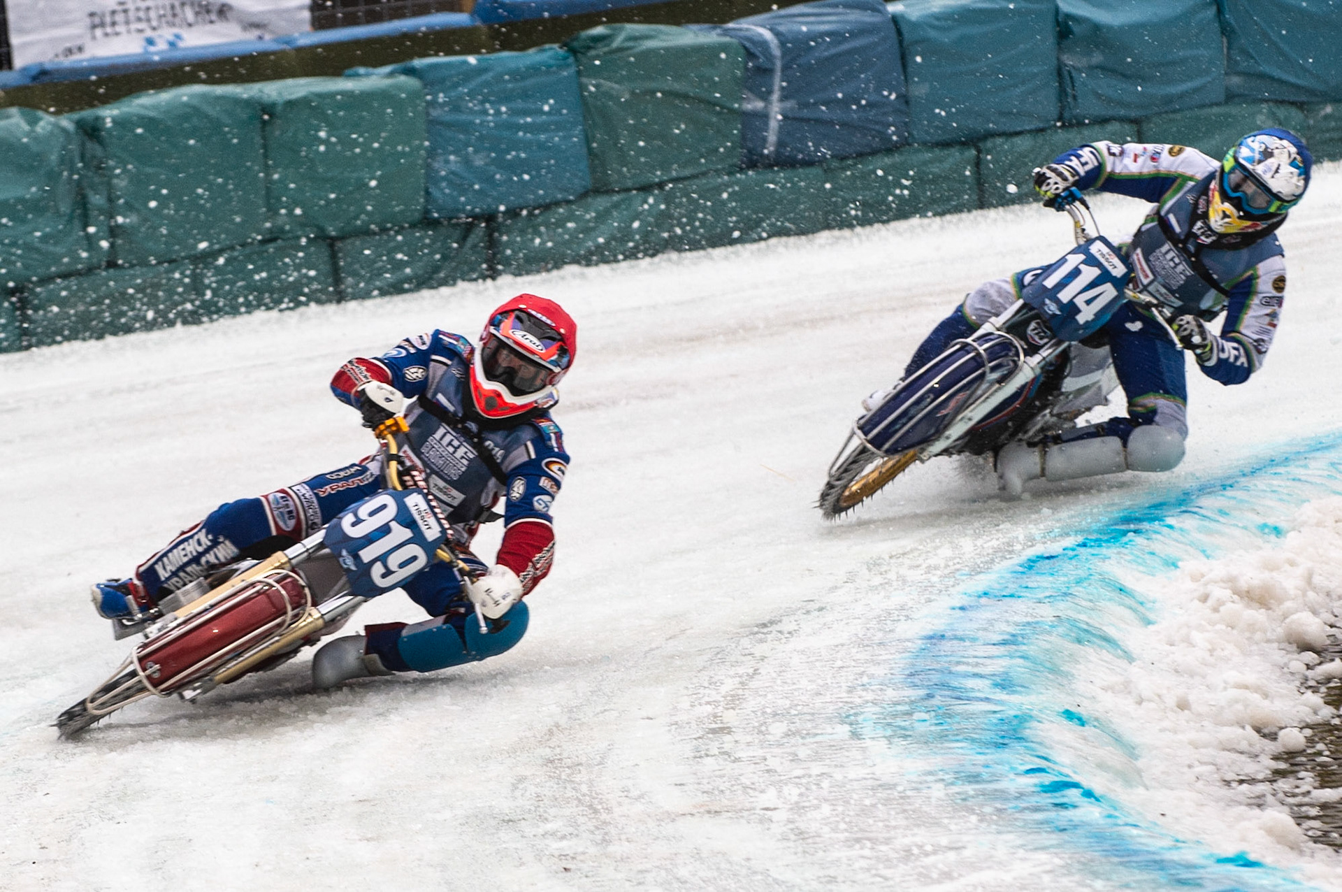 Photo: Ian Charles

Dmitri Khomitsevich (919) leads Dinar Valeev (114)

FIM Ice Speedway Gladiators World Championship, Final 3.2, Horst-Dohm Eisstadion, Berlin, Germany Sunday  3  March  2019