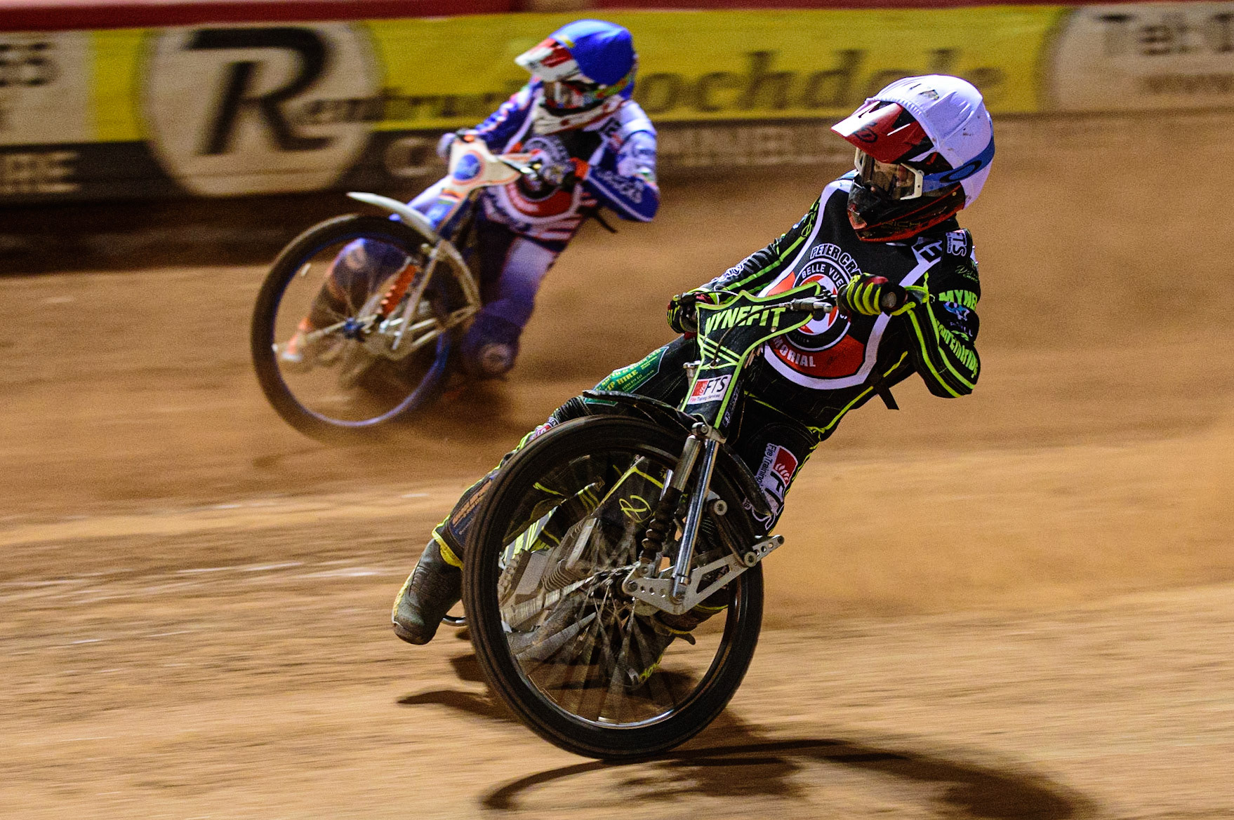 MANCHESTER, UK. OCT 23RD  Jye Etheridge  (White) passes Jason Crump  (Blue) during the Peter Craven Memorial Trophy event at the National Speedway Stadium, Manchester on Saturday 23rd October 2021. (Credit: Ian Charles | MI News)