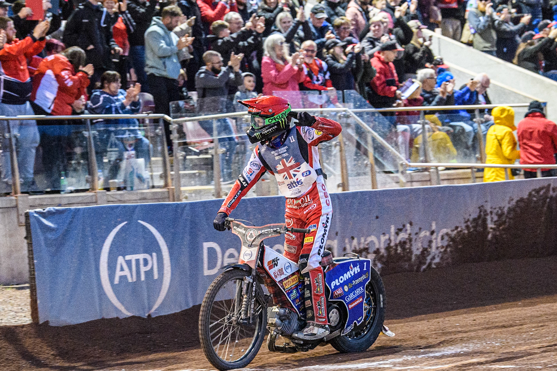 Dan Bewley waves to the fans after winning the British Championship during the Attis Insurance Sports Division British Speedway Championship Final at the National Speedway Stadium, Manchester on Saturday 8th June 2024. (Photo: Ian Charles | MI News)
