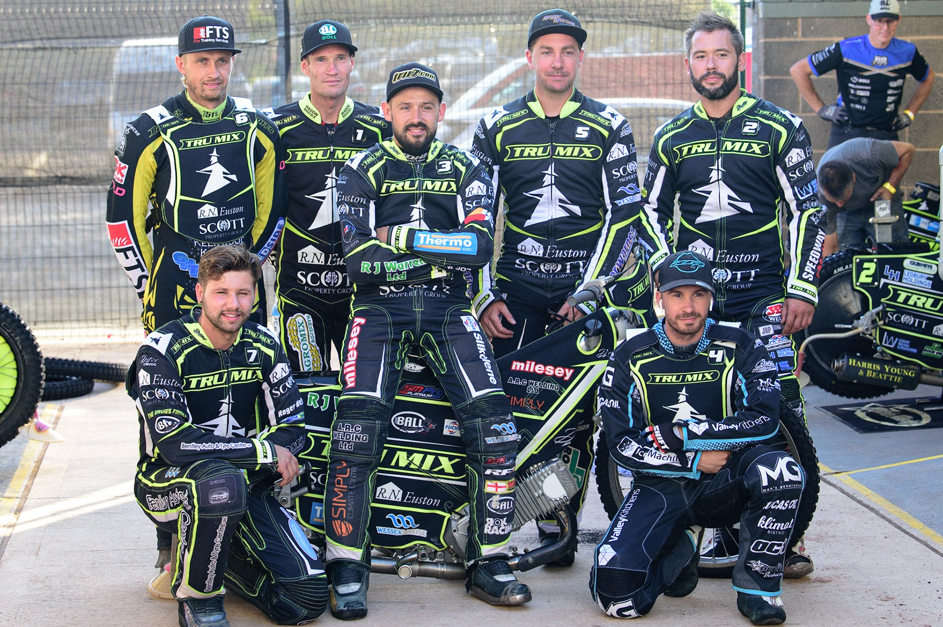 Ipswich TruMix Witches: (Rear -l - r) Aaron Summers, Jason Doyle, Danny King  (In machine) Troy Batchelor , Paul Starke ; Kneeling: Danyon Hume , Rohan Tungate during the SGB Premiership match between Belle Vue Aces and Ipswich Witches at the National Speedway Stadium, Manchester on Monday 8th August 2022. (Credit: Ian Charles | MI News)